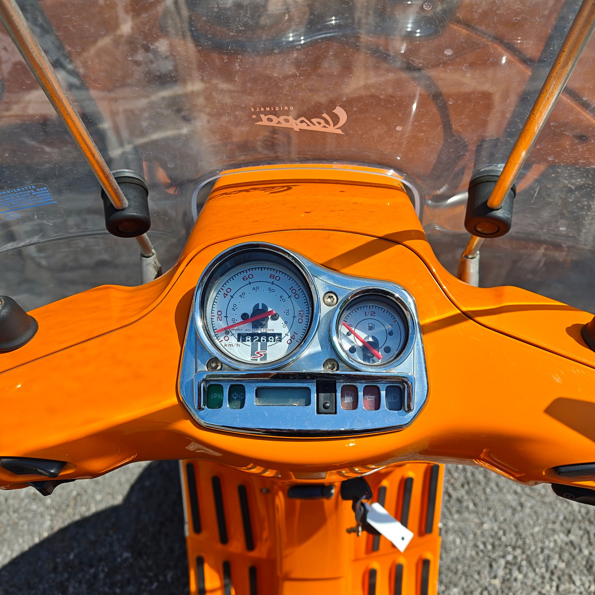 PIAGGIO Vespa 125 LXS-image-5