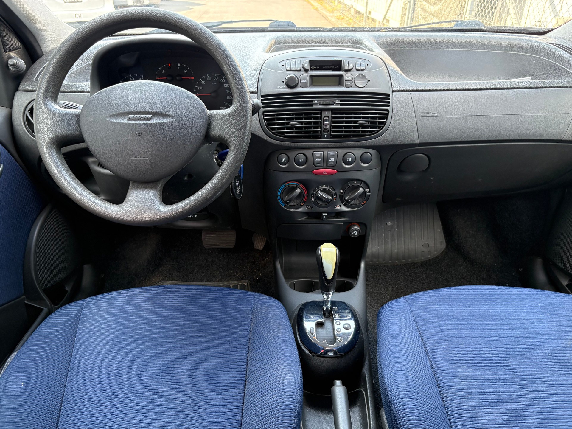 FIAT Punto 1.2 16V ELX Speedgear-image-12