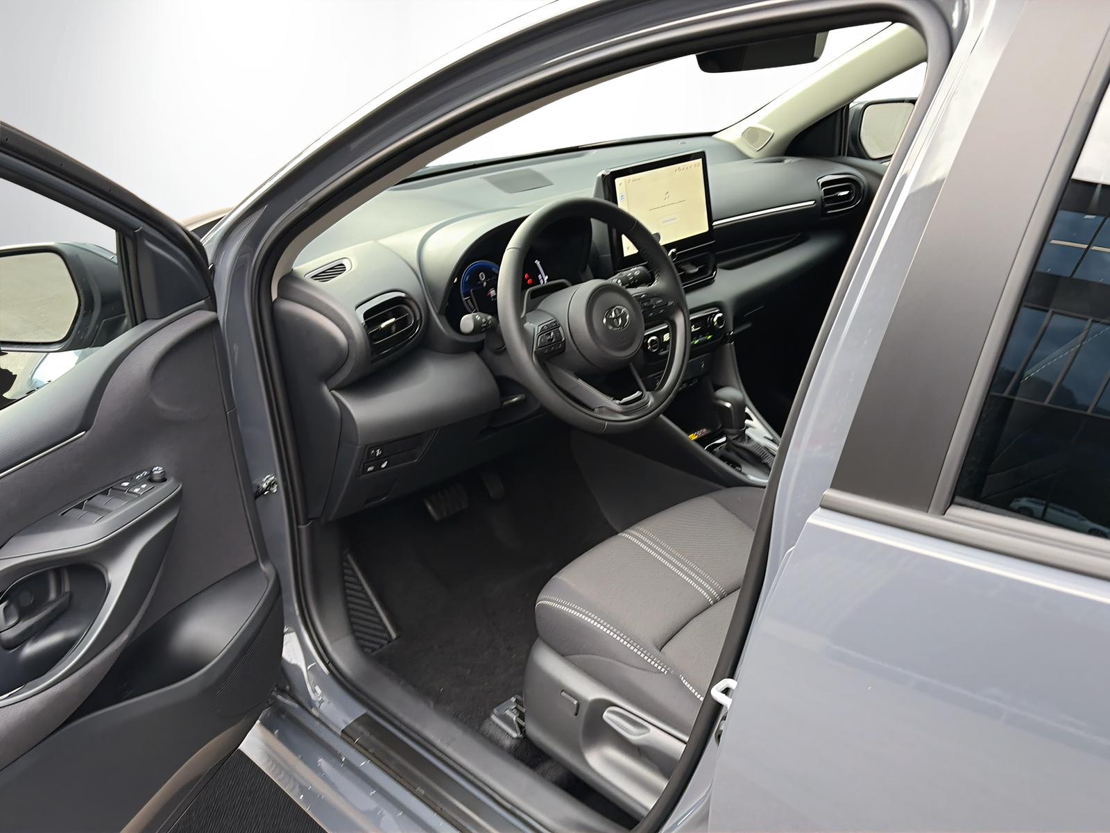 TOYOTA Yaris 1.5 VVT-i HSD Trend-image-6