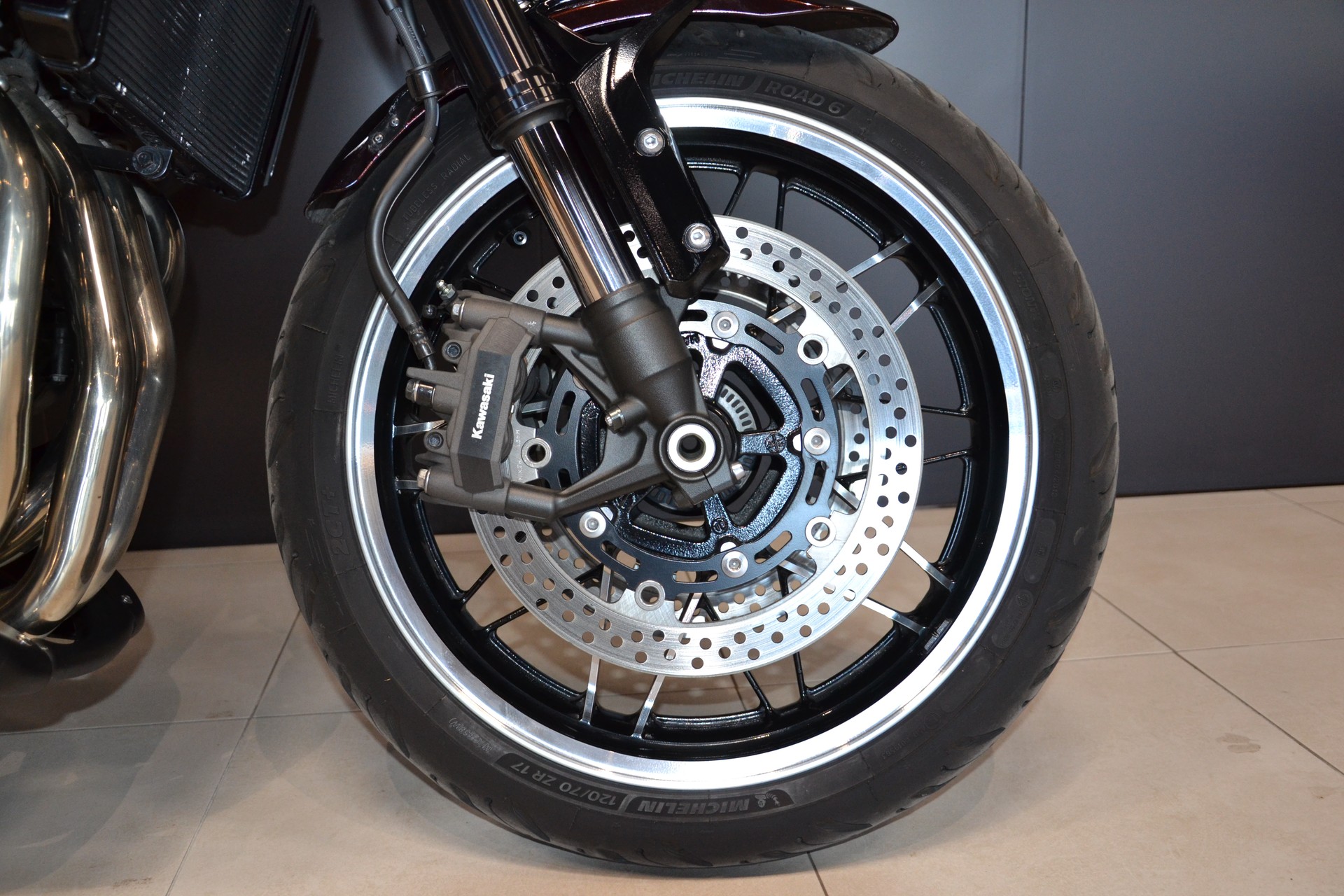 KAWASAKI Z 900 RS-image-7