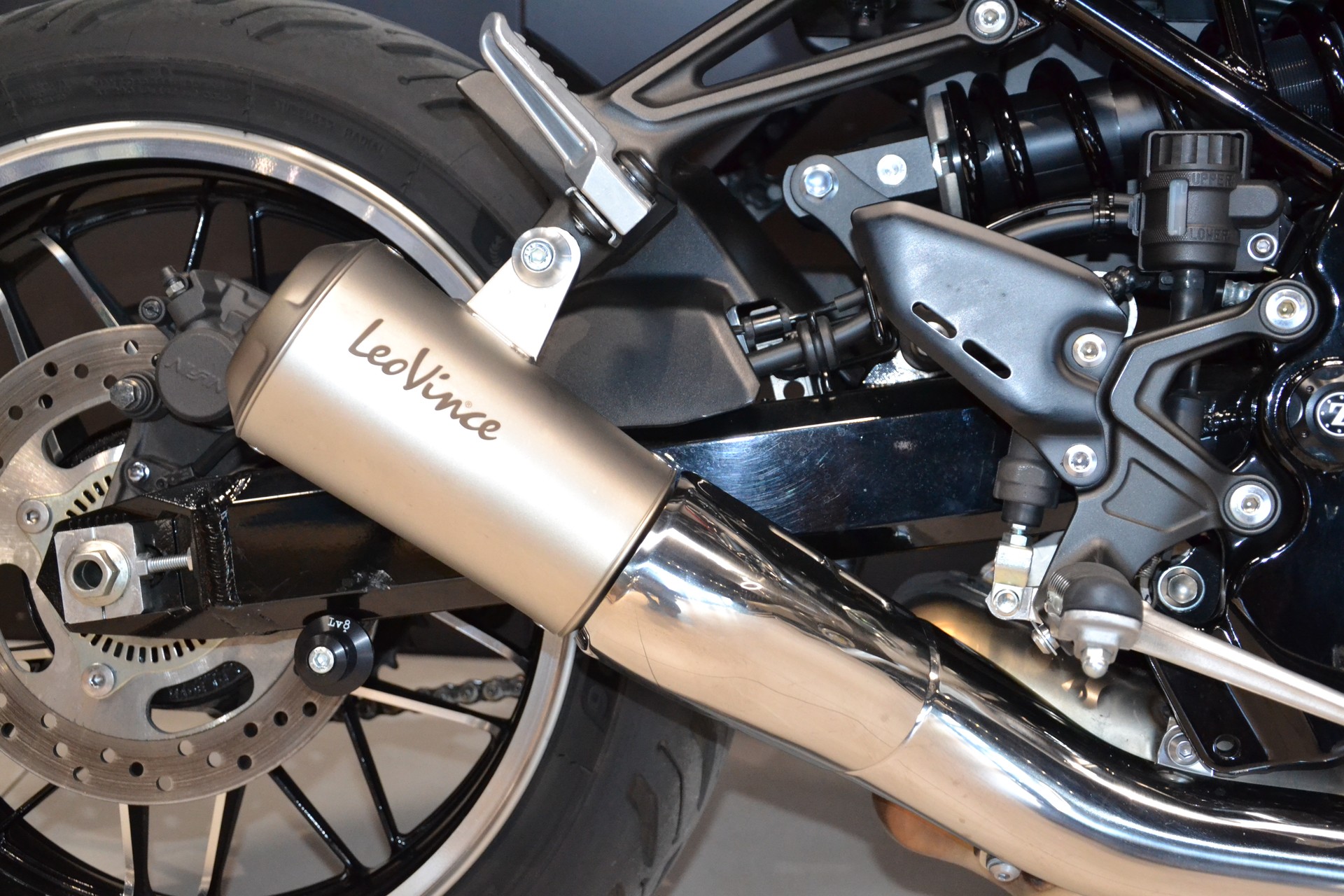 KAWASAKI Z 900 RS-image-9