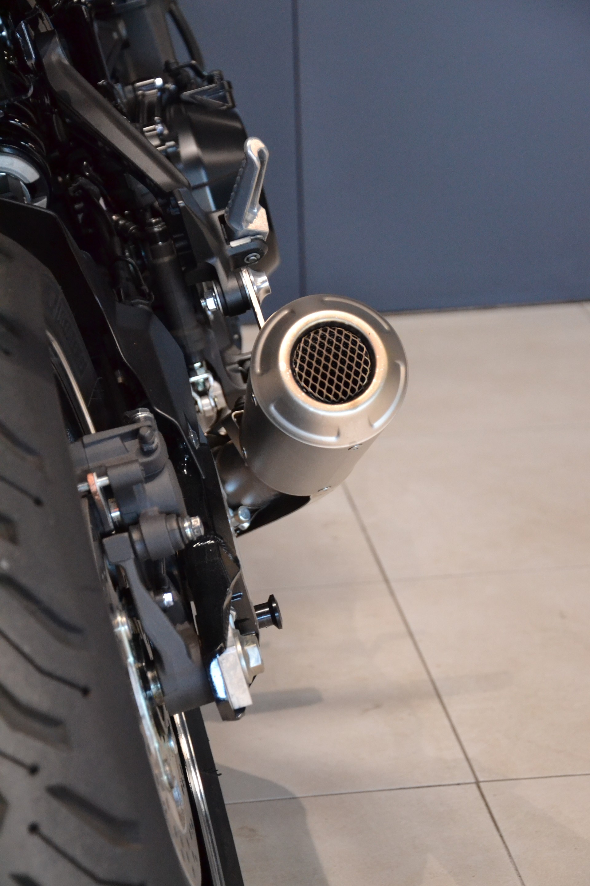 KAWASAKI Z 900 RS-image-8