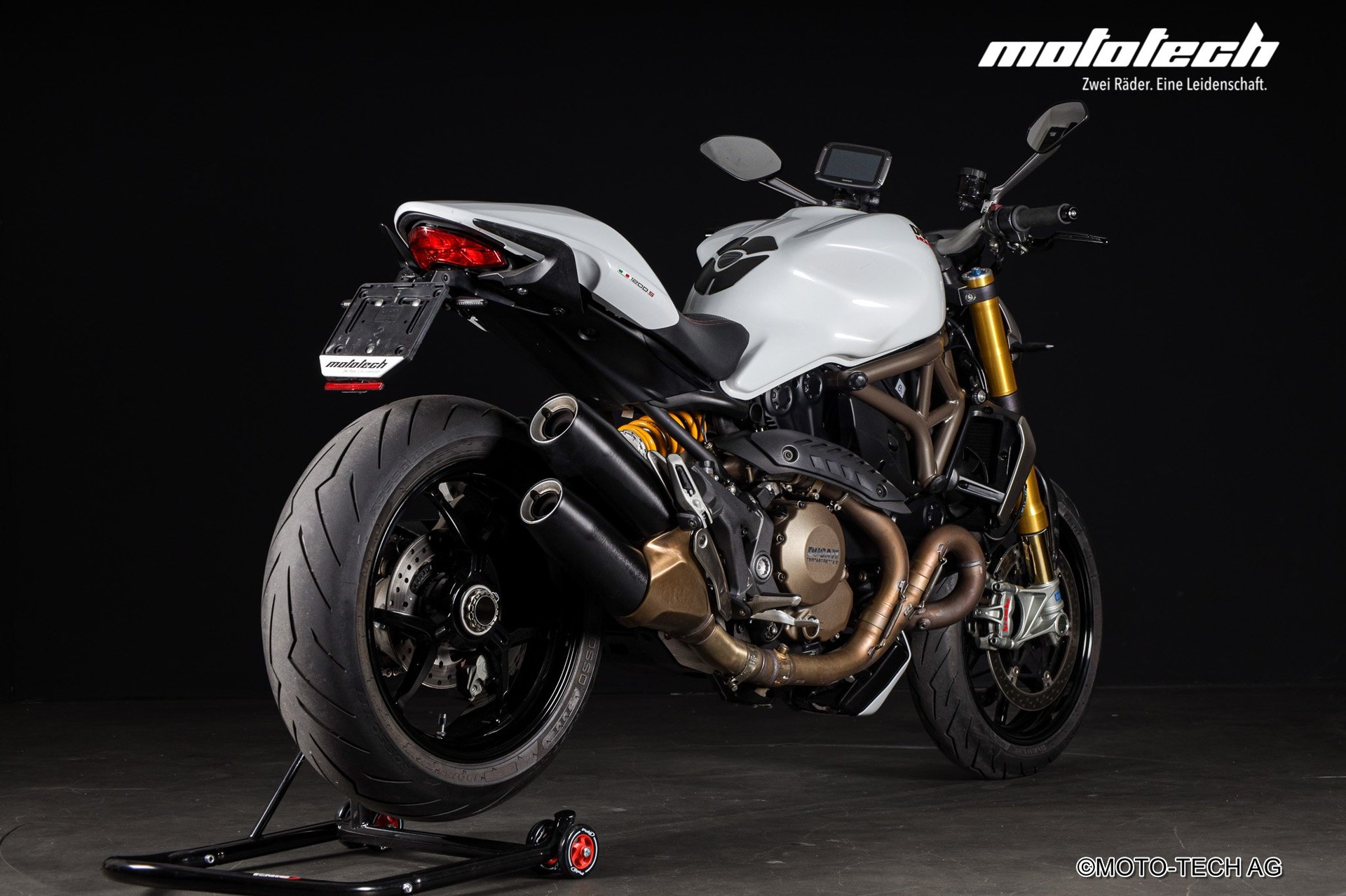 DUCATI Monster 1200 S ABS-image-2