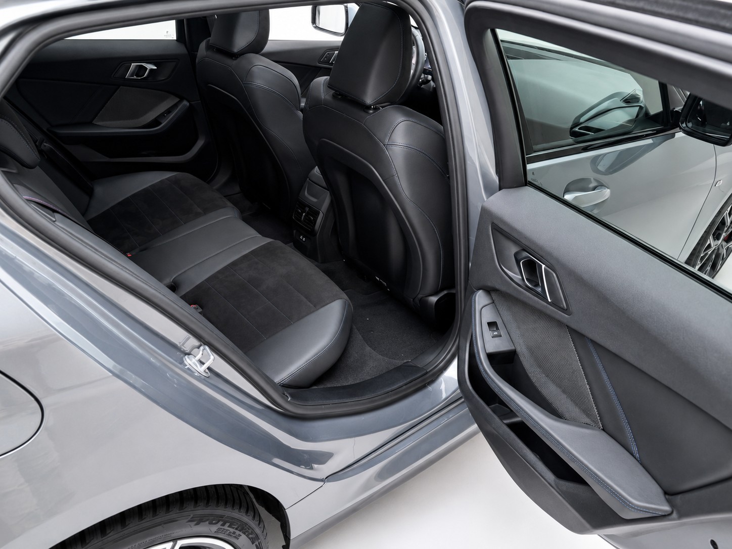 BMW 120 M Sport Pro Steptronic-image-17