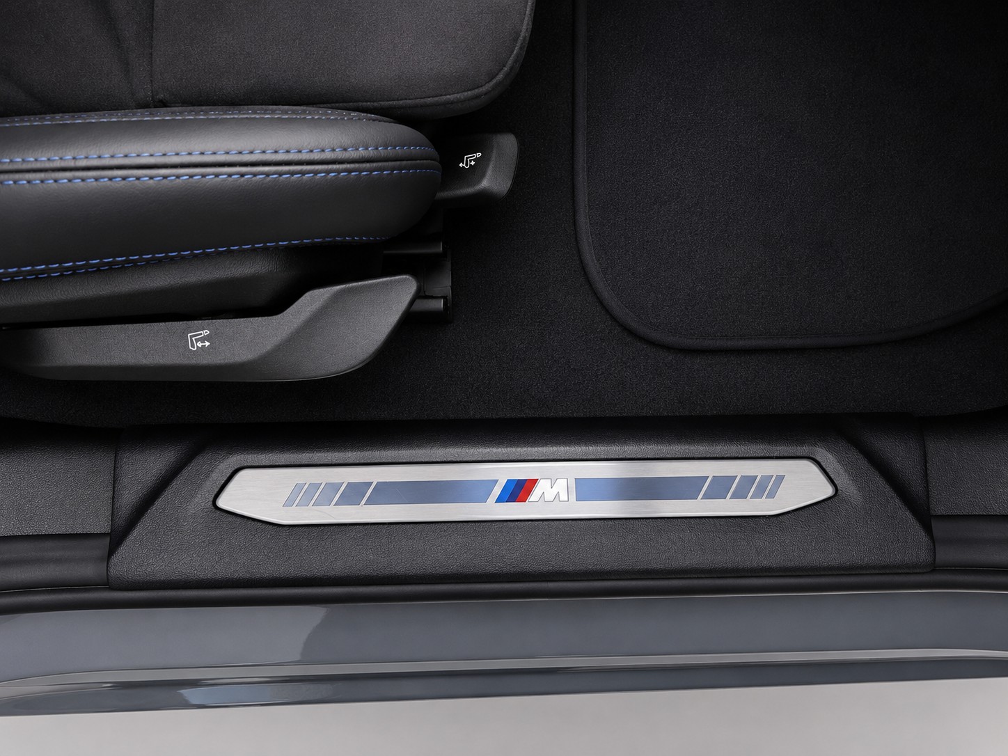 BMW 120 M Sport Pro Steptronic-image-19