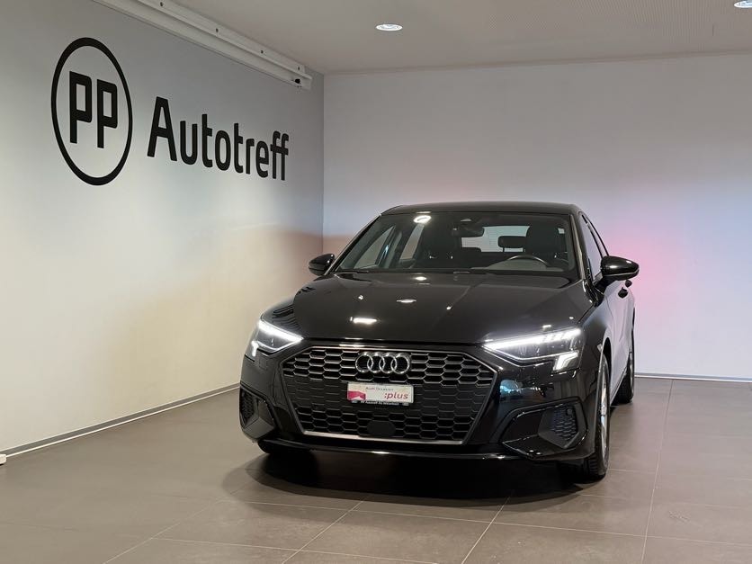AUDI A3 Sportback 35 TFSI Attraction S-tronic