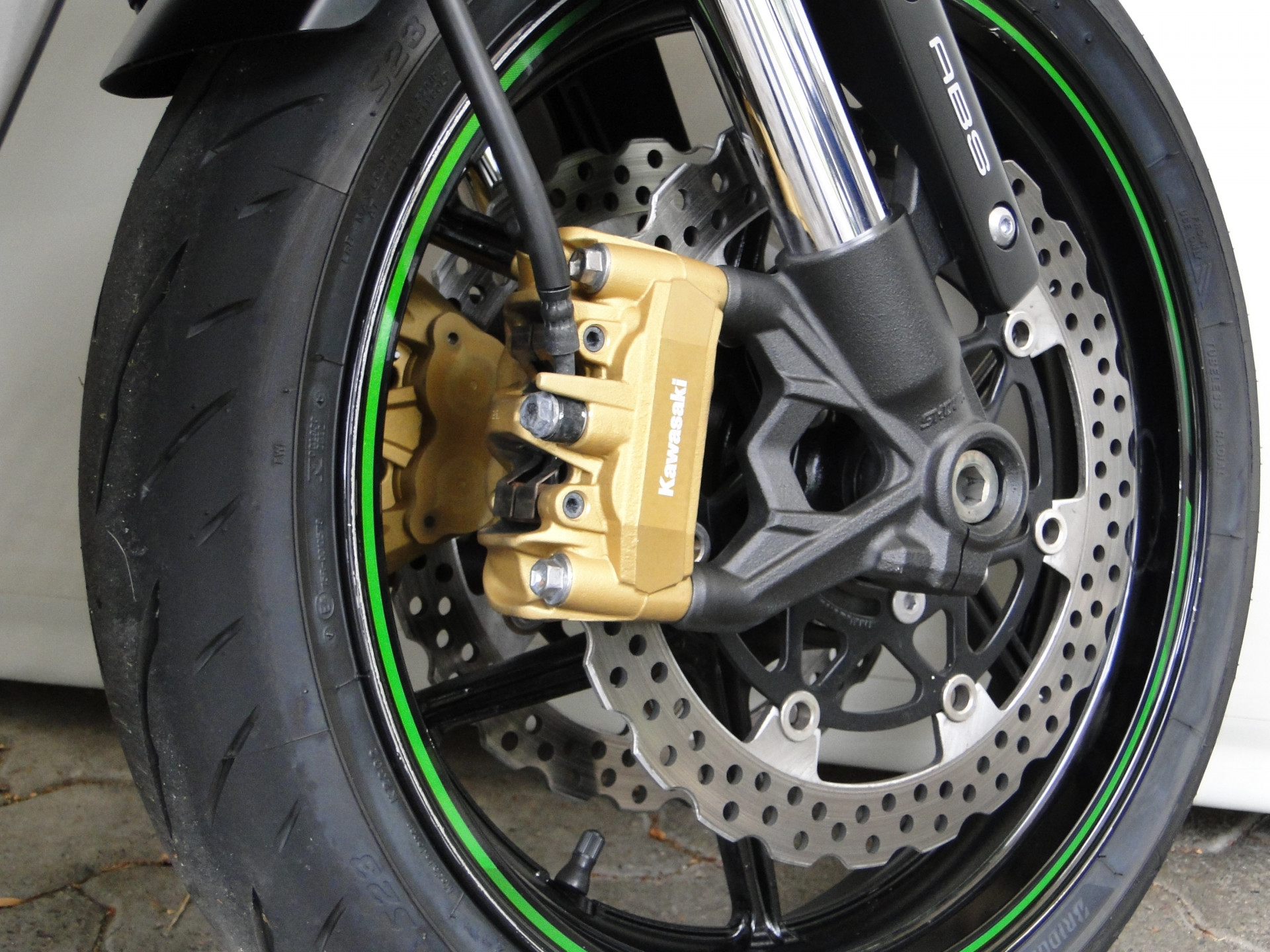 KAWASAKI Z 1000-image-9