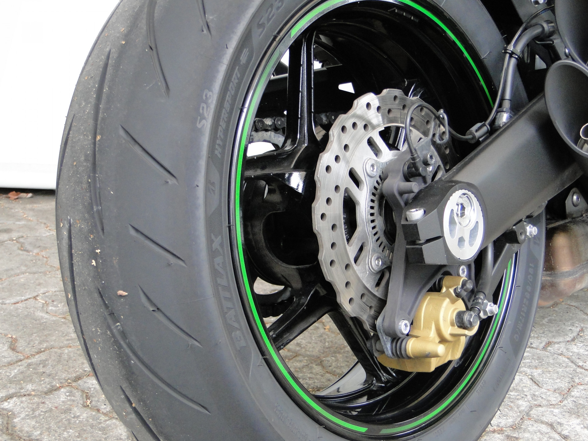 KAWASAKI Z 1000-image-8