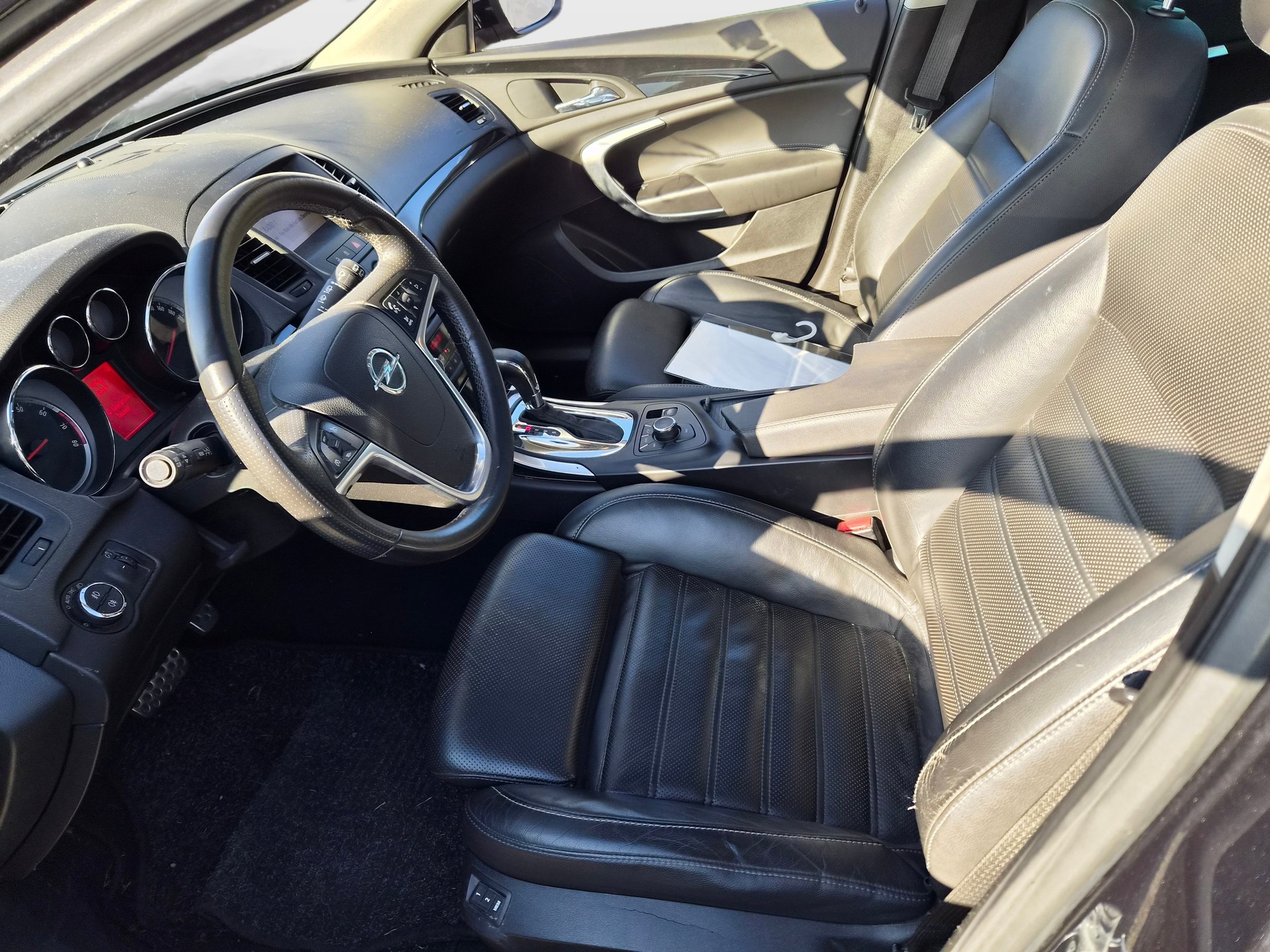 OPEL Insignia ST 2.0 Turbo Edition 4WD Aut.-image-9