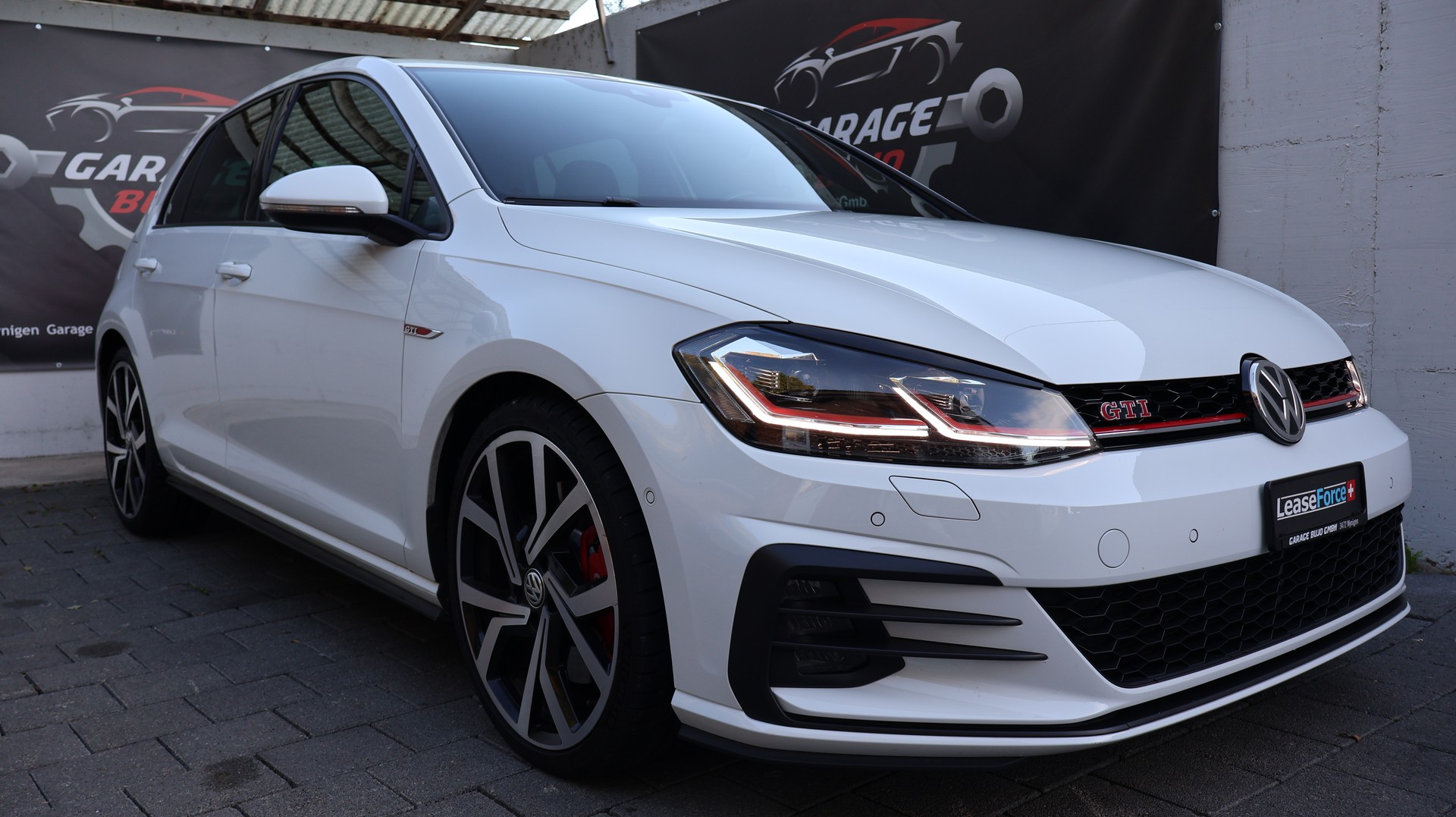VW Golf 2.0 TSI GTI Performance DSG