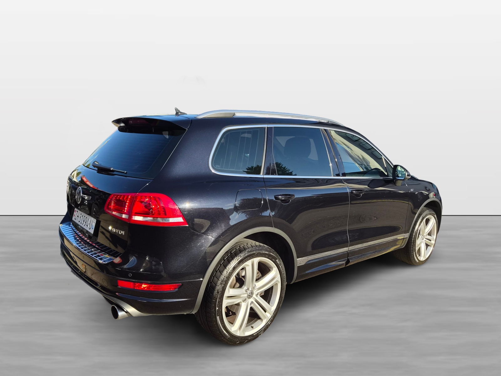 VW Touareg 4.2 TDI Tiptronic-showroom-element-1