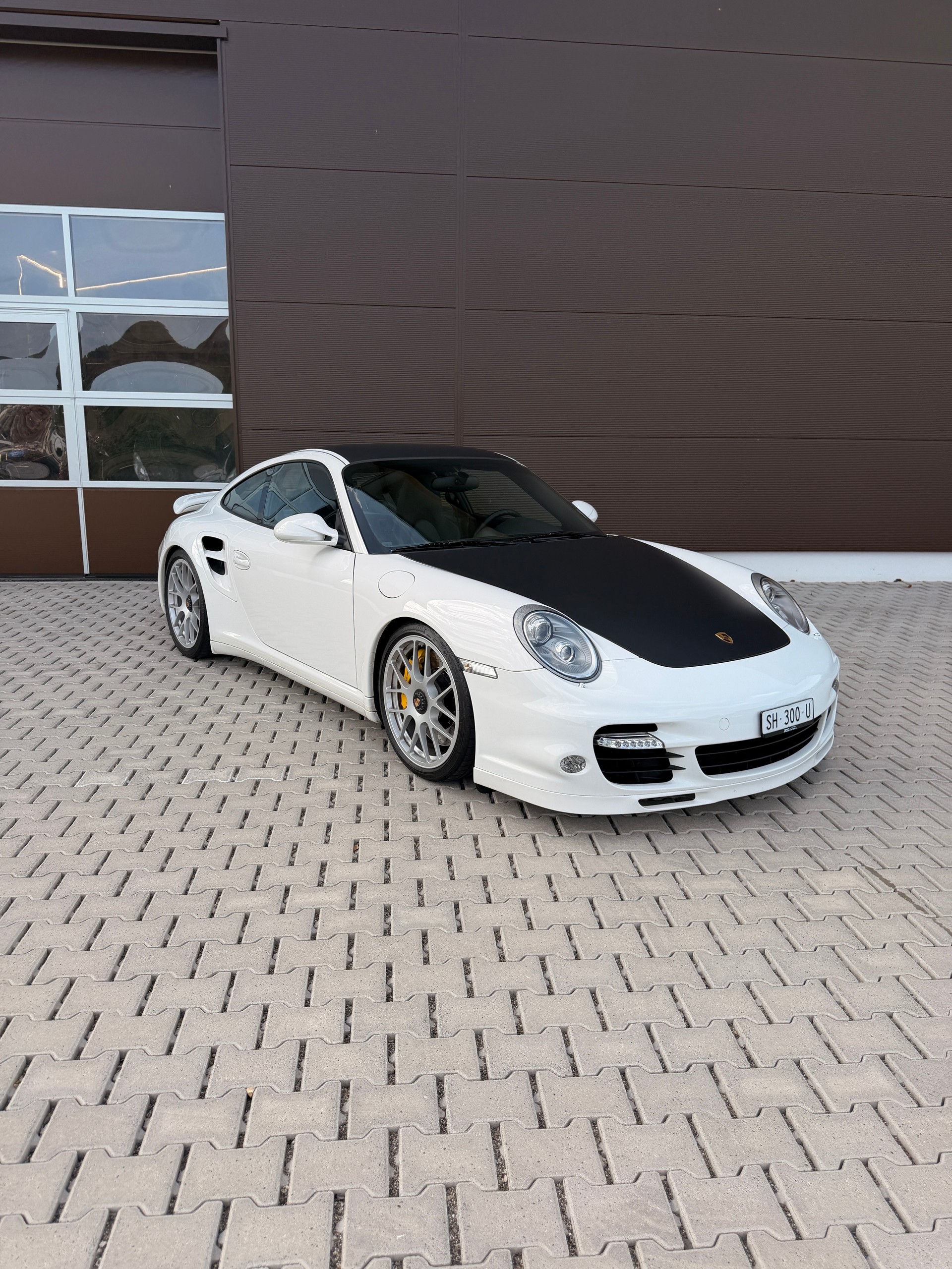 PORSCHE 911 Turbo S PDK