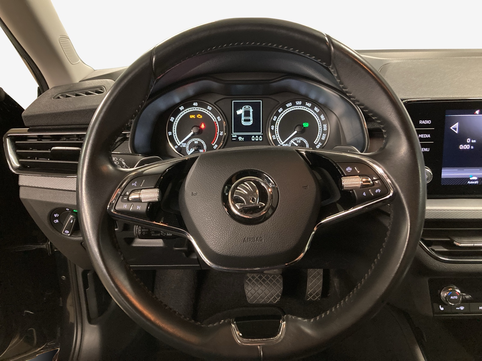 SKODA Scala 1.0 TSI Ambition DSG-image-9