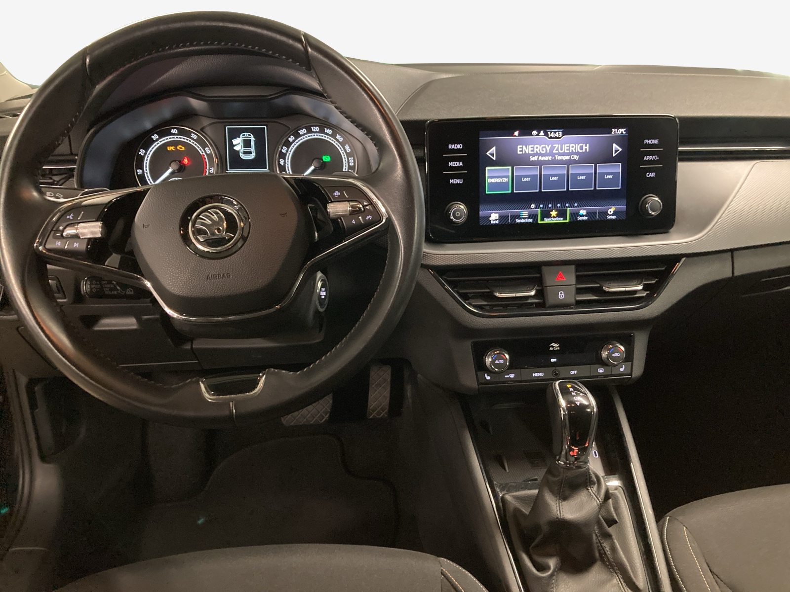 SKODA Scala 1.0 TSI Ambition DSG-image-8