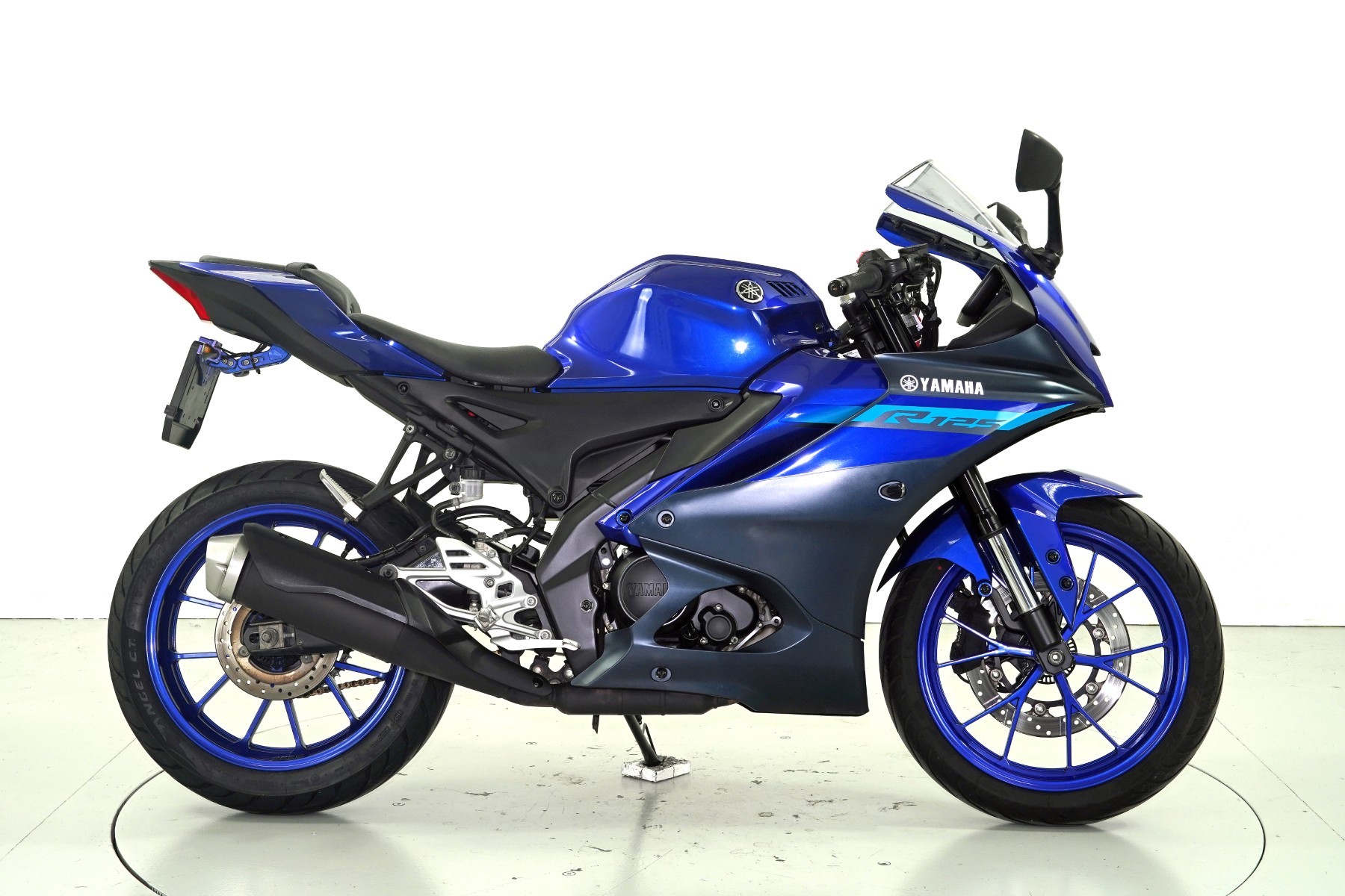 YAMAHA YZF 125 ABS-image-3
