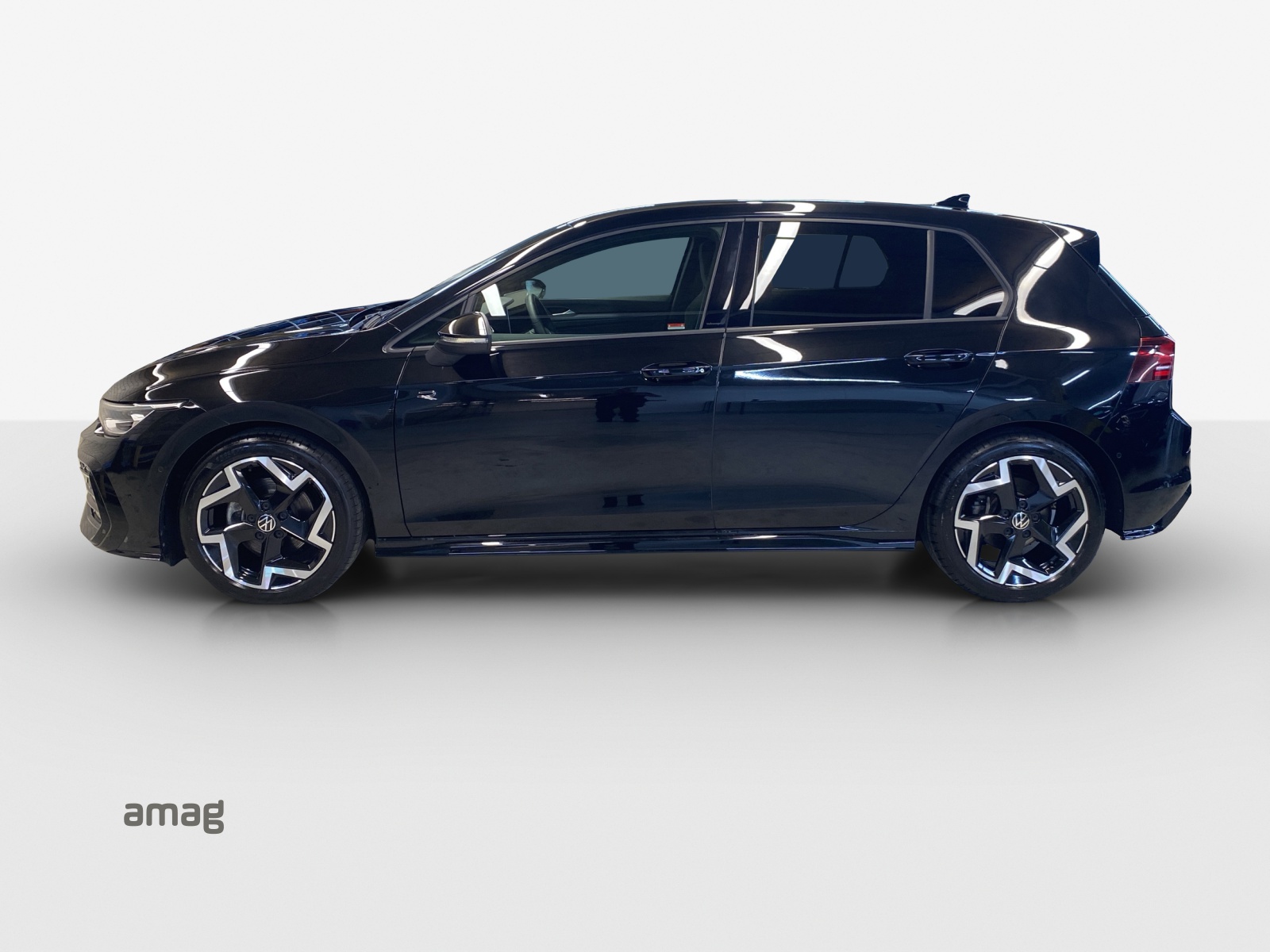 VW Golf 1.5 e TSI mHEV R-Line DSG-showroom-element-1