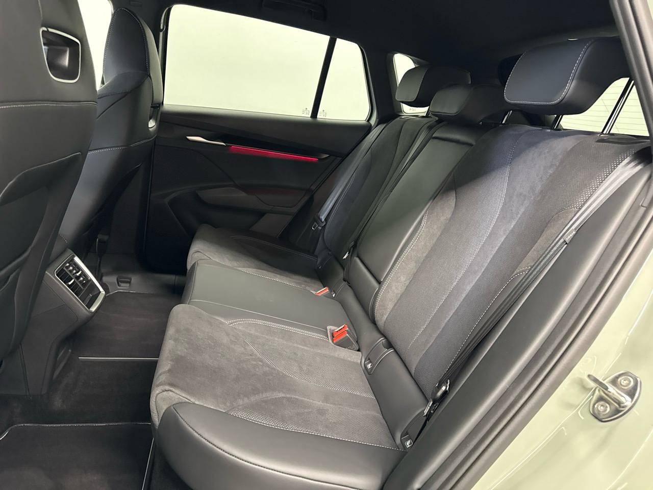 SKODA Elroq 85 Sportline-image-11
