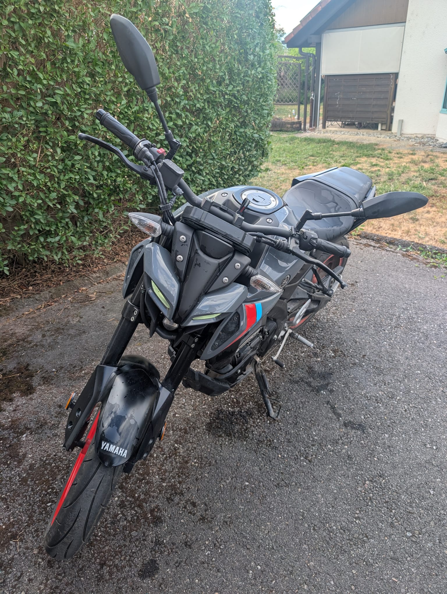 YAMAHA MT-125-image-0