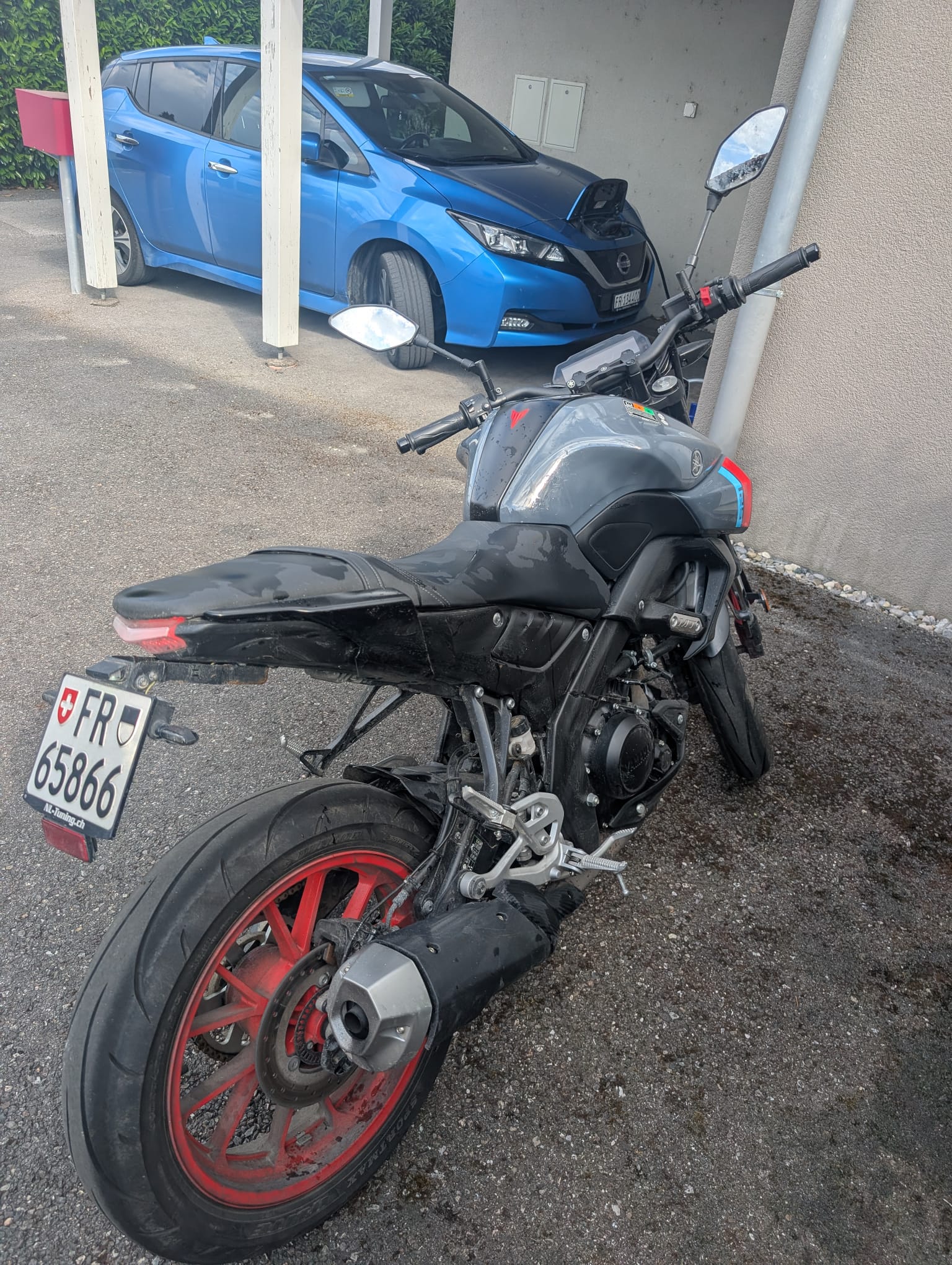 YAMAHA MT-125-image-4