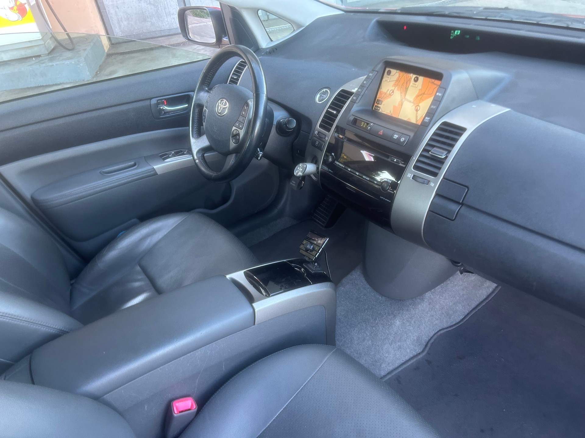 TOYOTA Prius 1.5 16V Hybrid-image-5