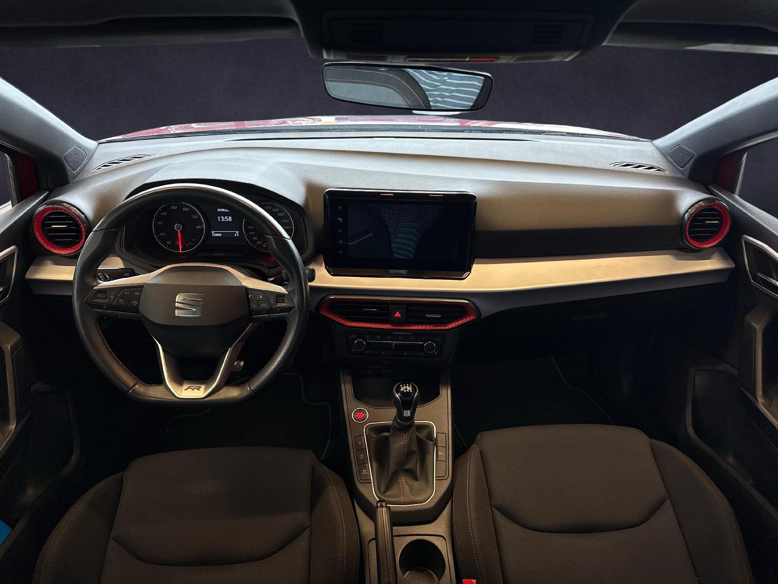 SEAT Ibiza 1.0 TSI 110 FR-image-8
