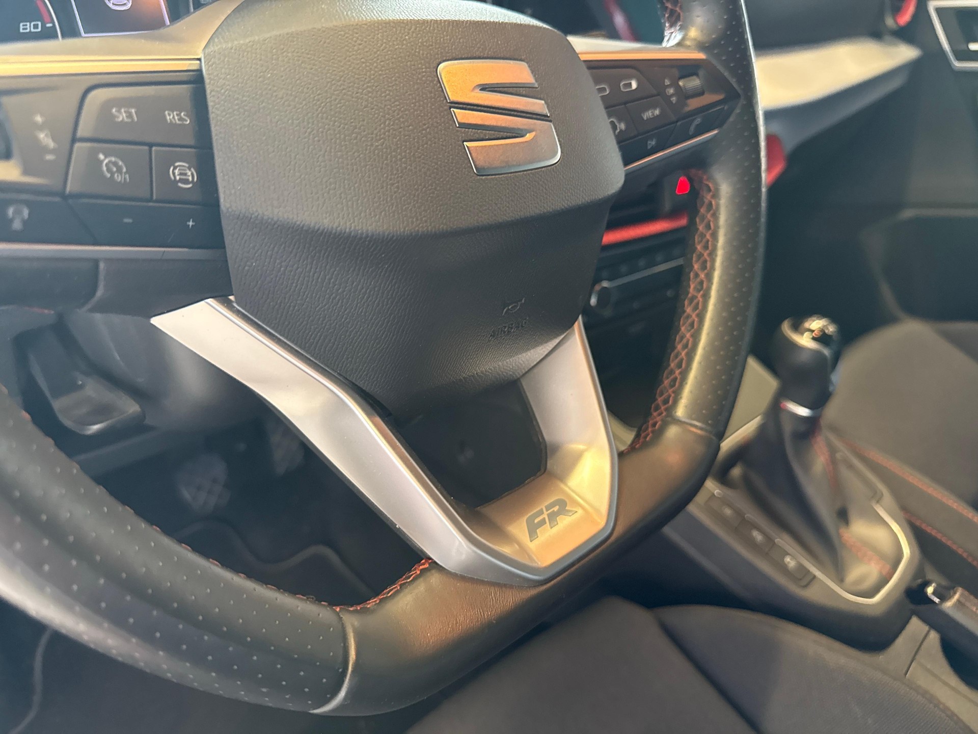 SEAT Ibiza 1.0 TSI 110 FR-image-19