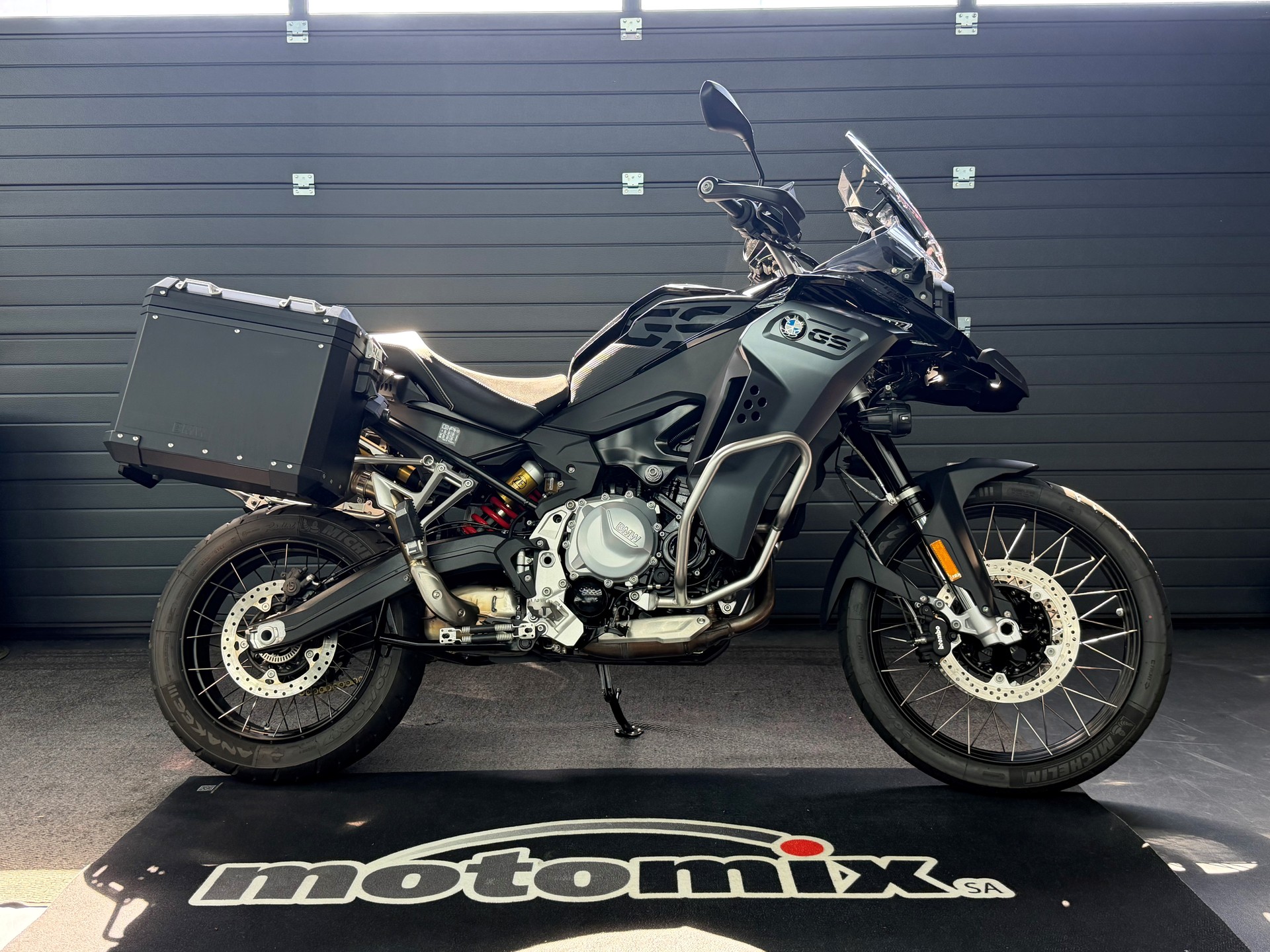 BMW F 850 GS Adventure Swiss Edition (35kW)-showroom-element-2