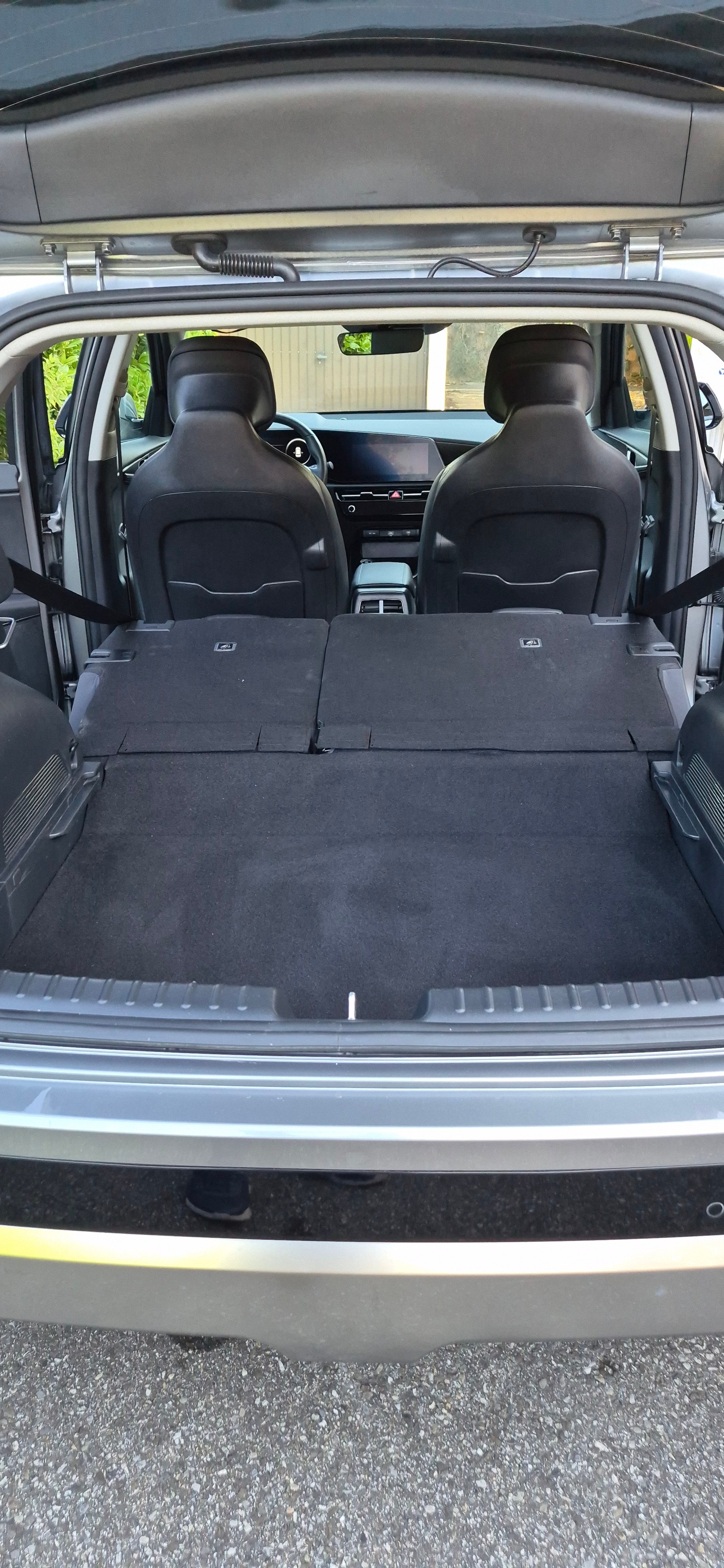 KIA 1.6 GDi Hybrid Style-image-9