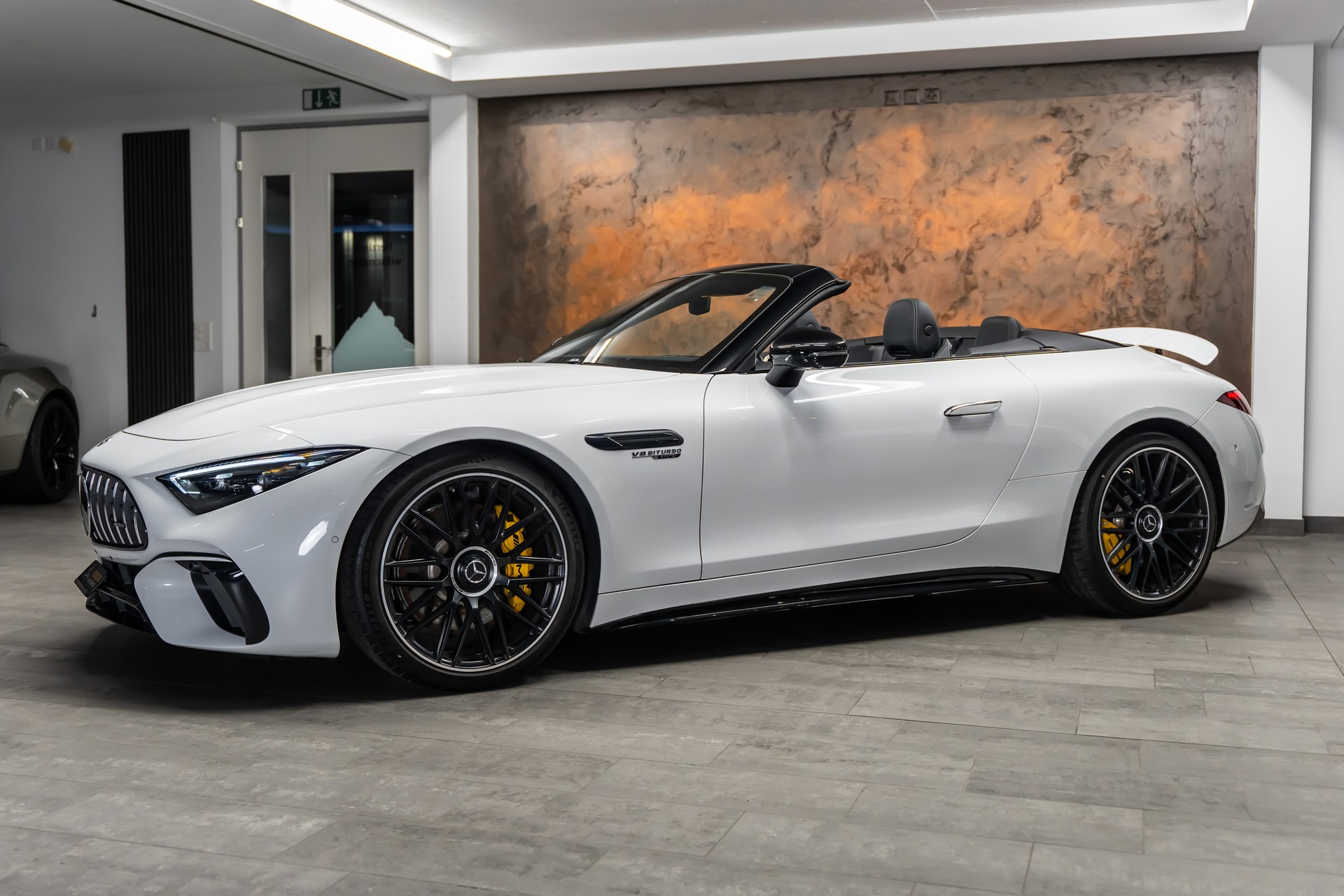 MERCEDES-BENZ AMG SL 63 4M Speedshift MCT *Carbon*Nachtsicht*Massage*-showroom-element-2