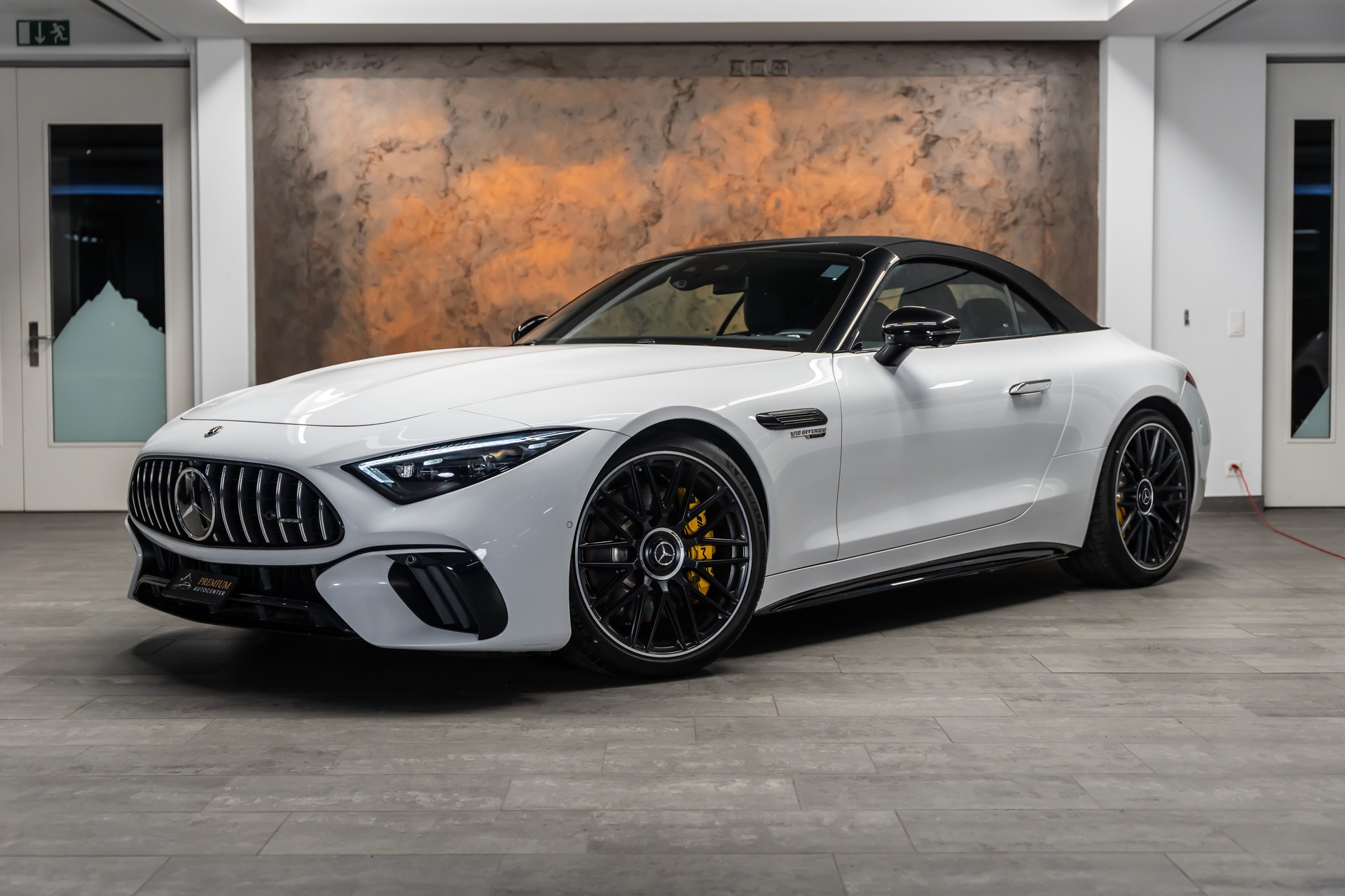 MERCEDES-BENZ AMG SL 63 4M Speedshift MCT *Carbon*Nachtsicht*Massage*