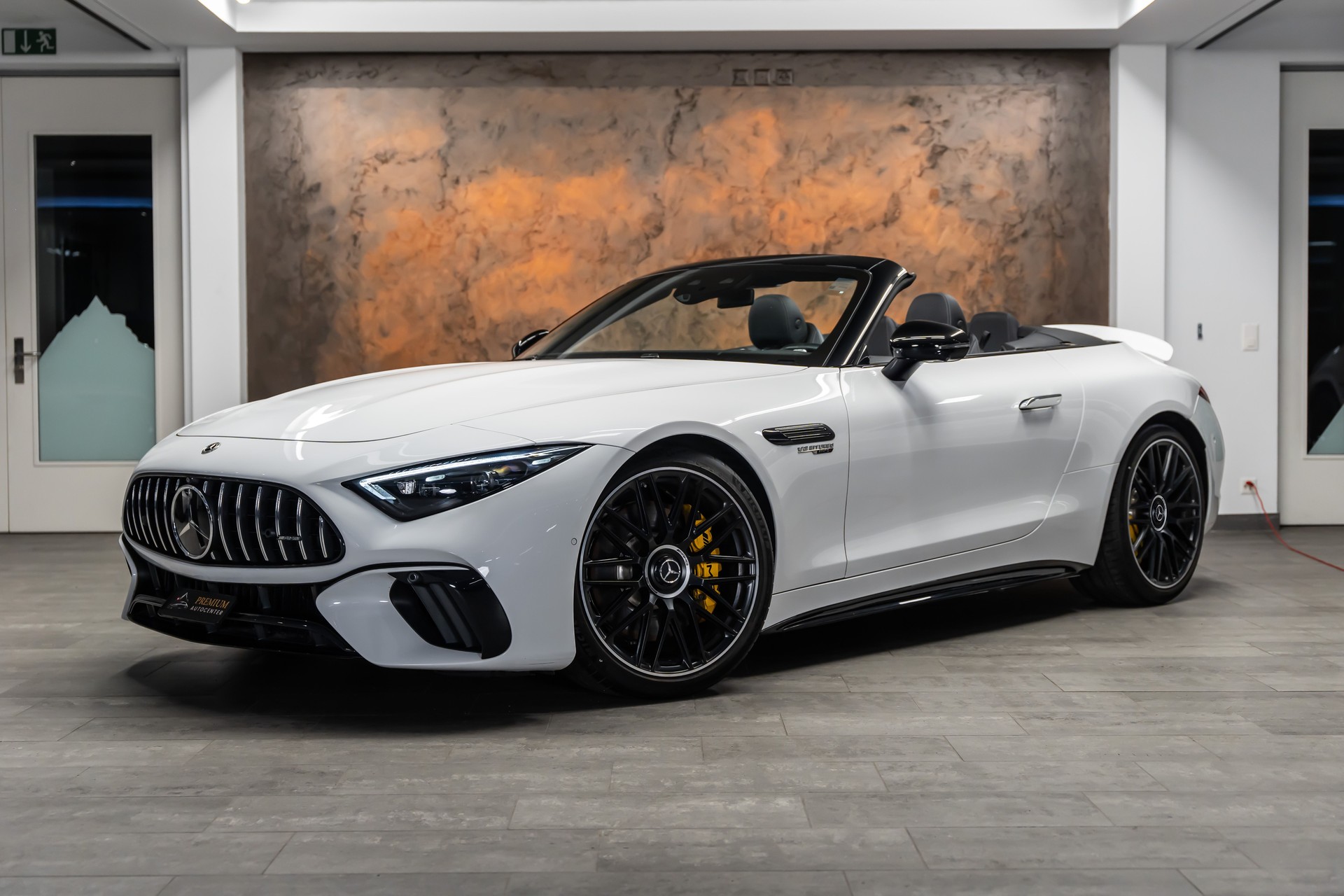 MERCEDES-BENZ AMG SL 63 4M Speedshift MCT *Carbon*Nachtsicht*Massage*-showroom-element-1