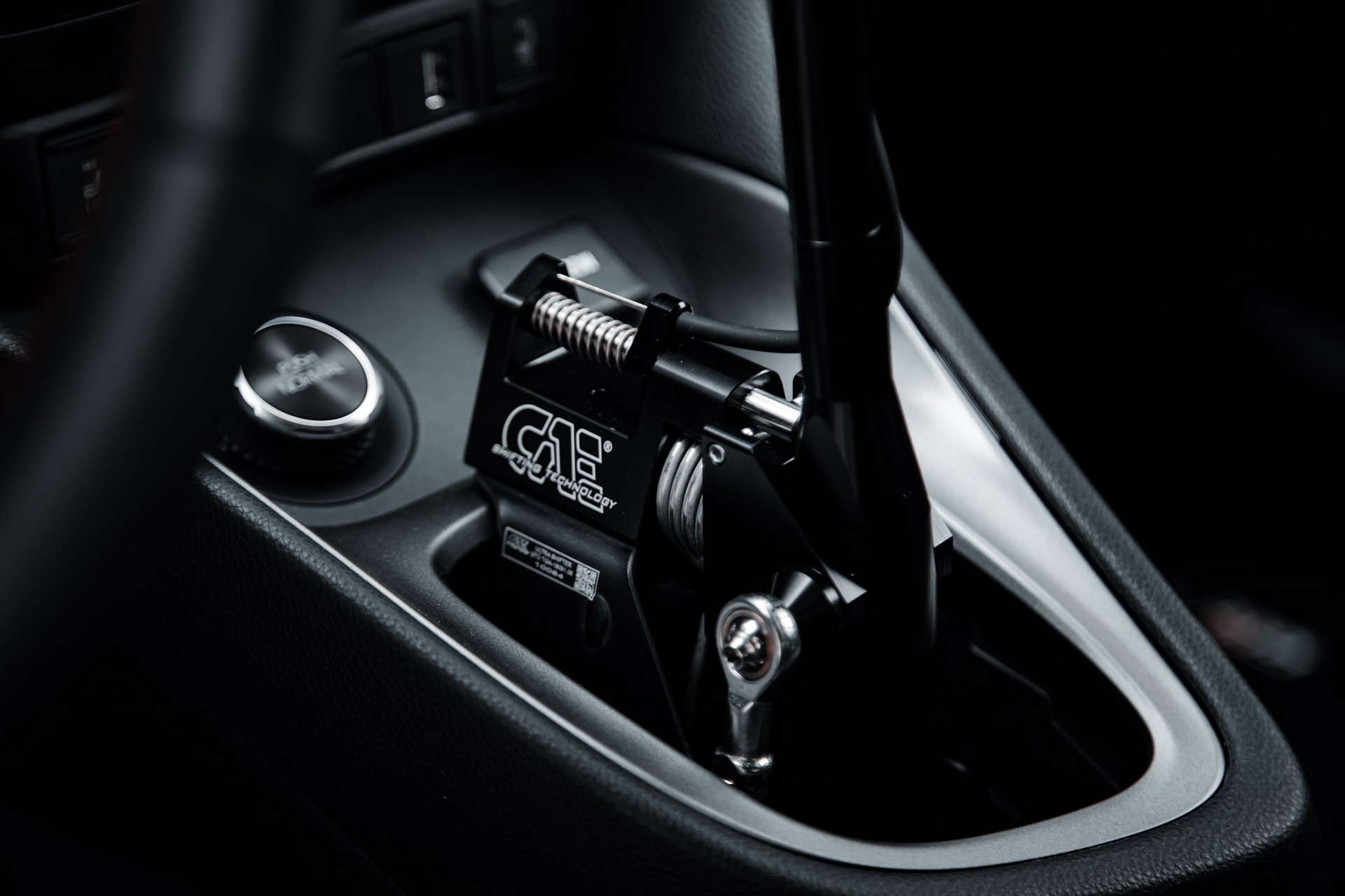 TOYOTA Yaris 1.6 GR Sport by cartech-image-21