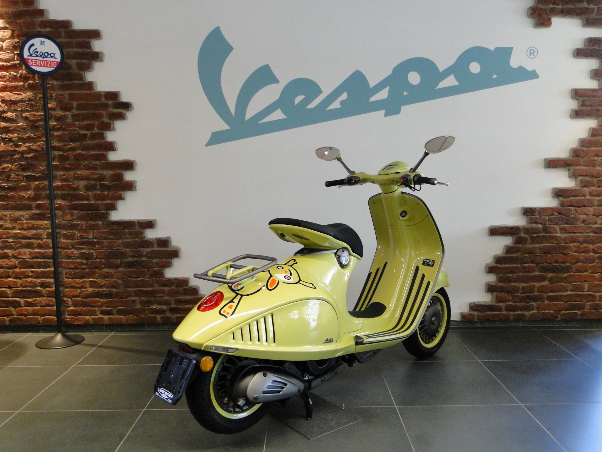PIAGGIO Vespa 946 125 10 Anniversario Bunny Sondermodell Bunny 675/1000-image-3