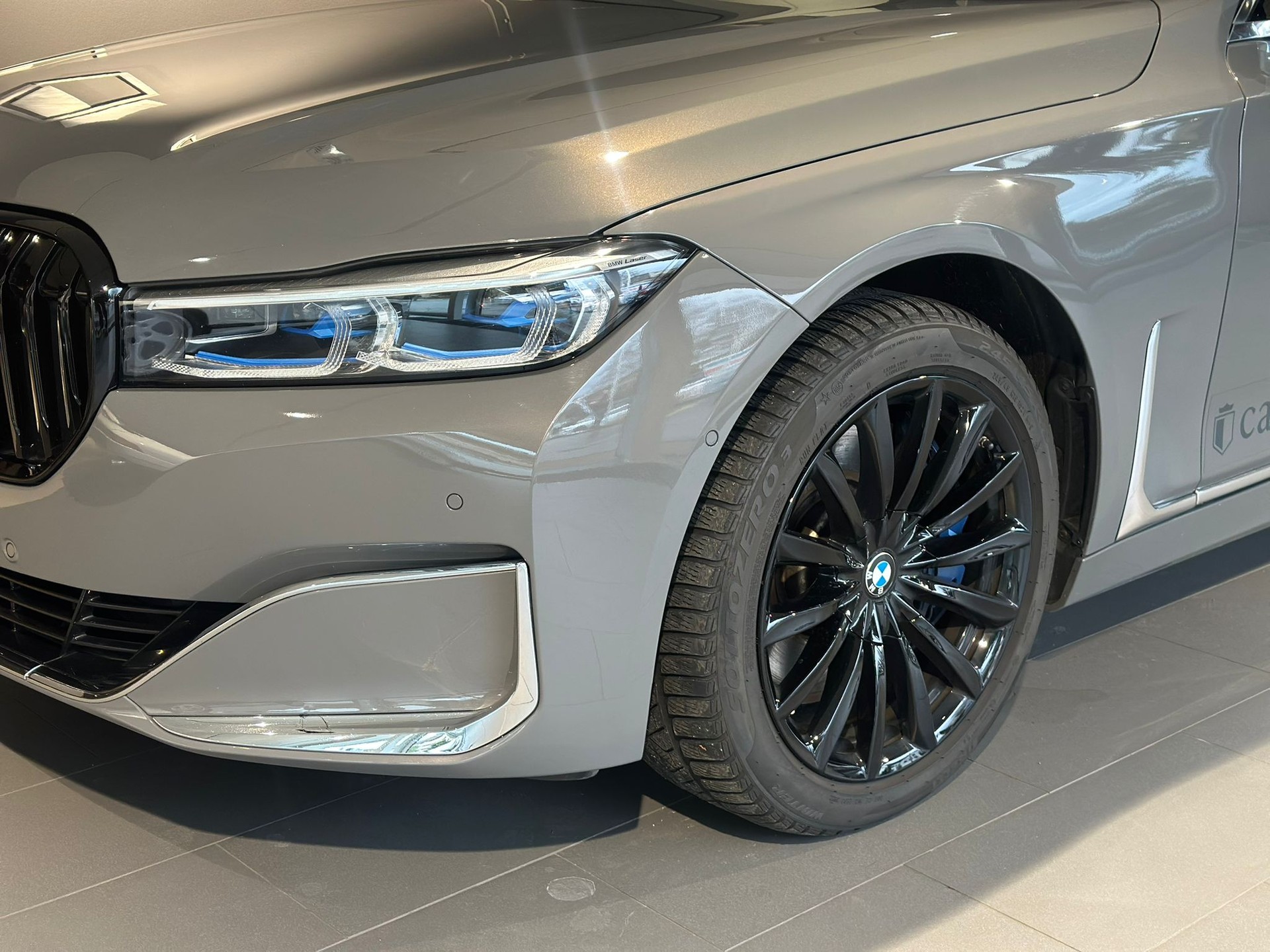 BMW 750Li xDrive M Sport Steptronic-image-5