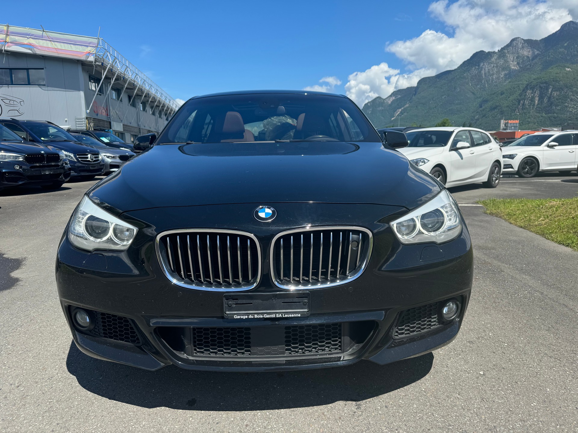 BMW 535i xDrive GT Steptronic-showroom-element-1