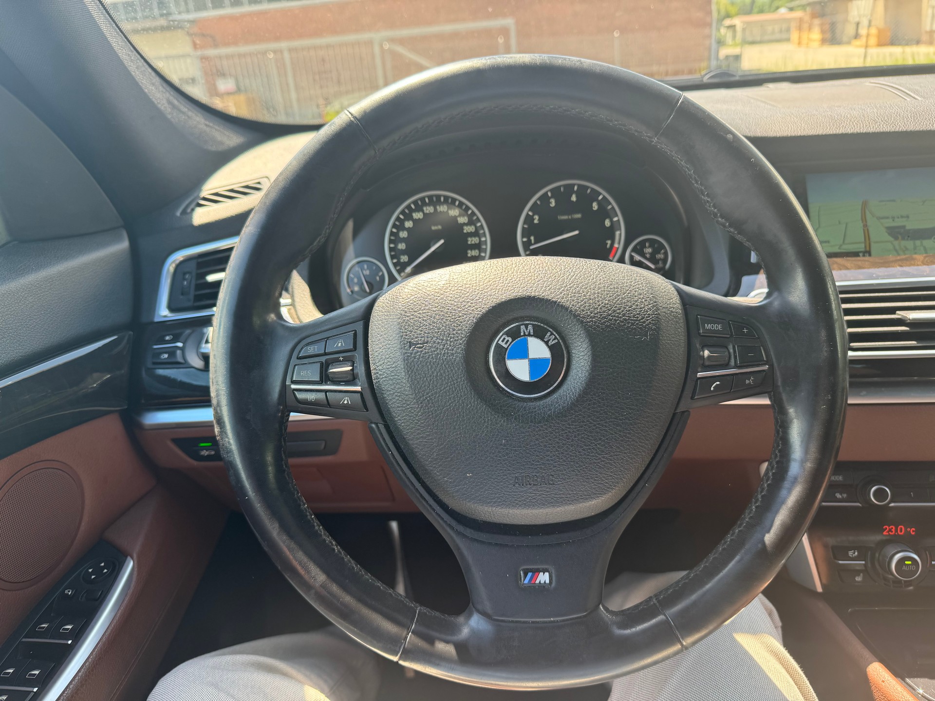 BMW 535i xDrive GT Steptronic-image-11