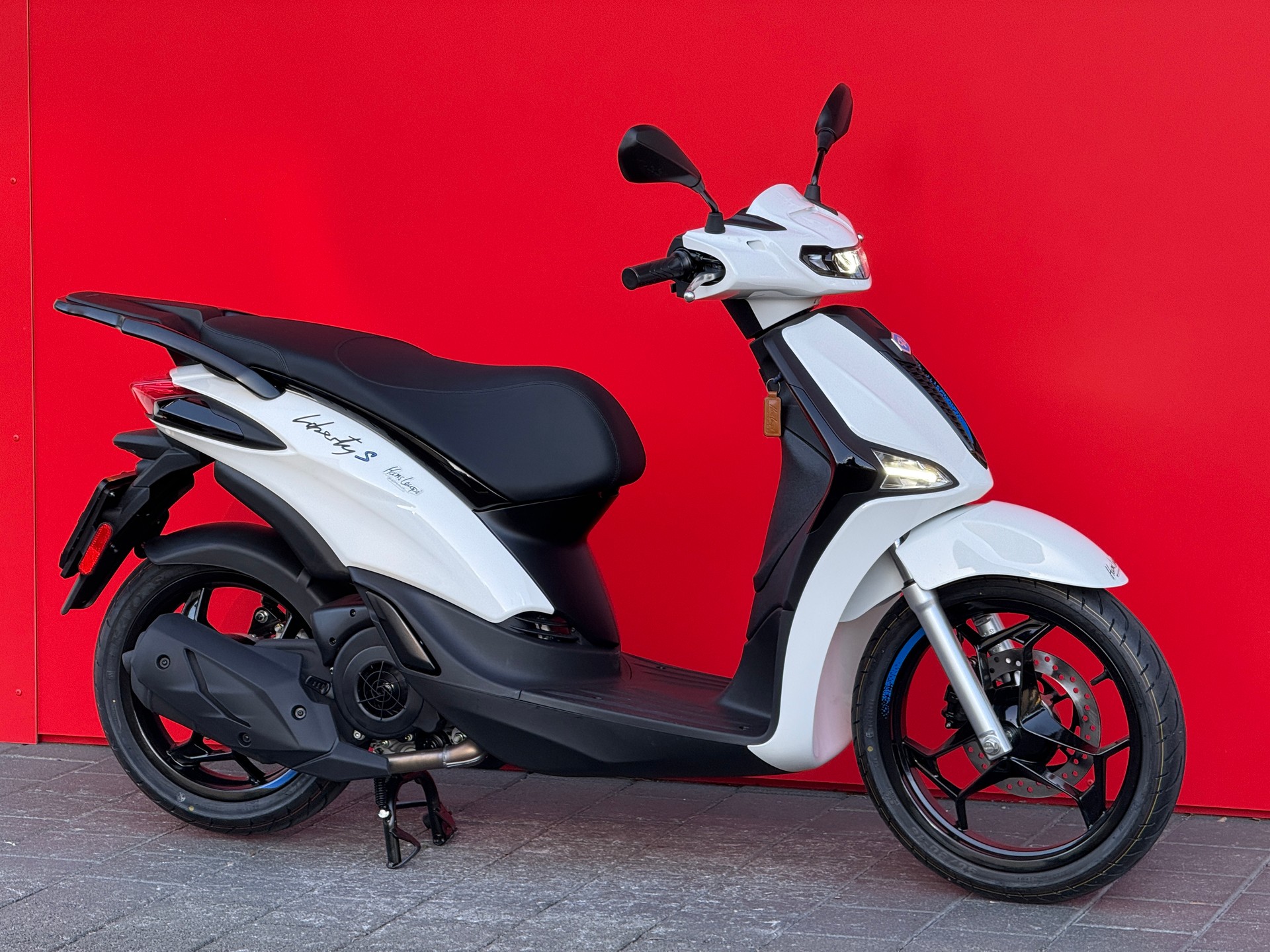 PIAGGIO Liberty 125 Sport E5+-image-7