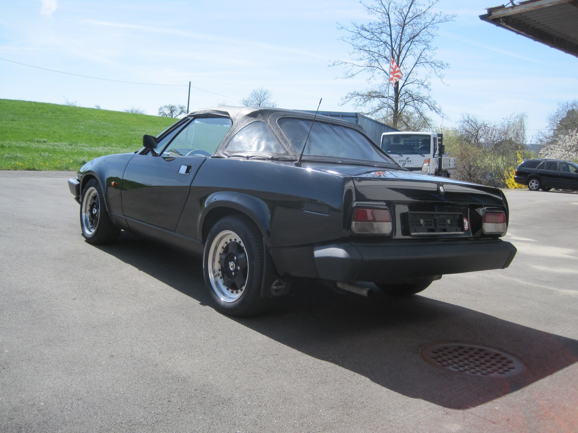 TRIUMPH TR7-image-2