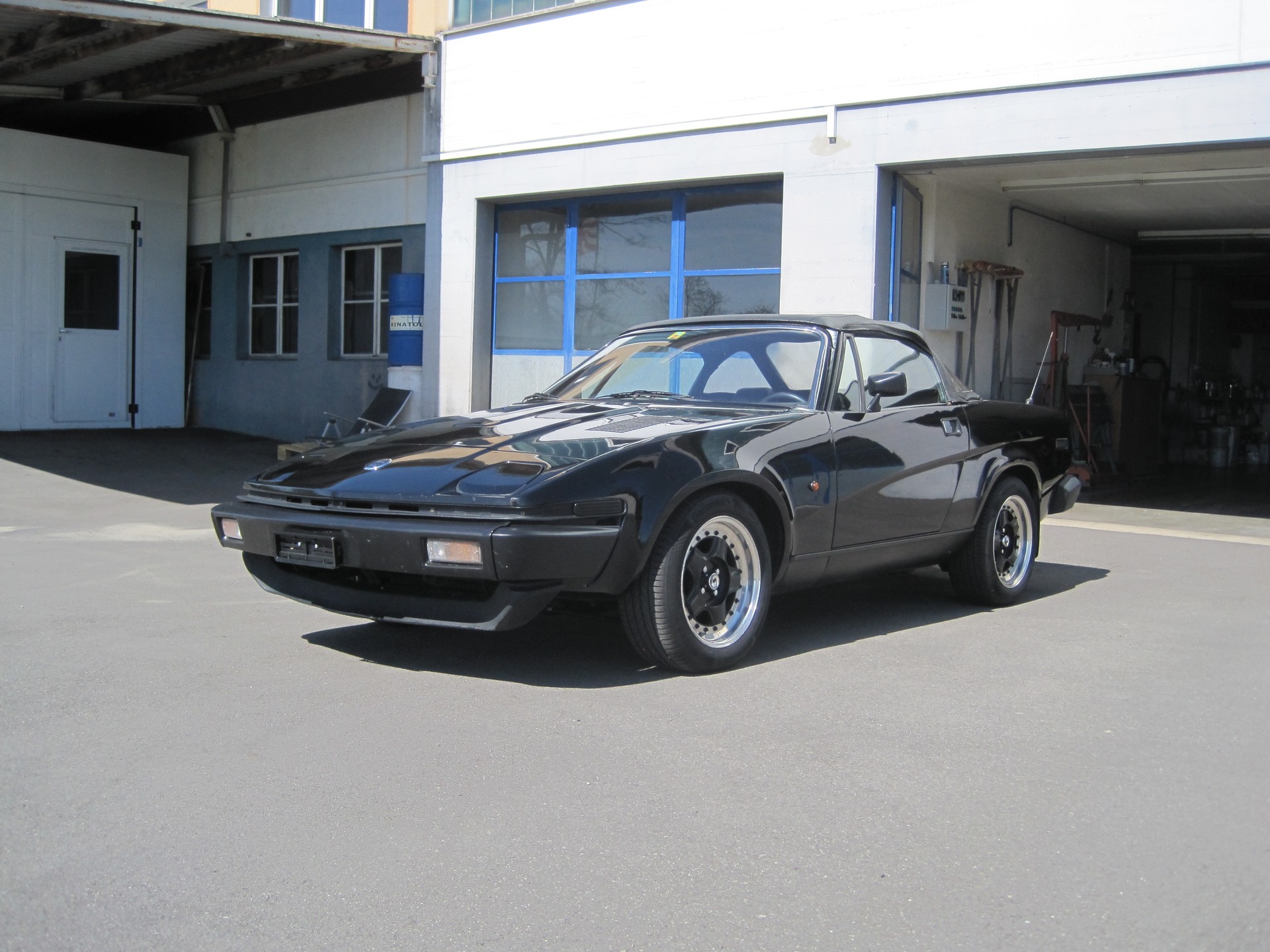 TRIUMPH TR7