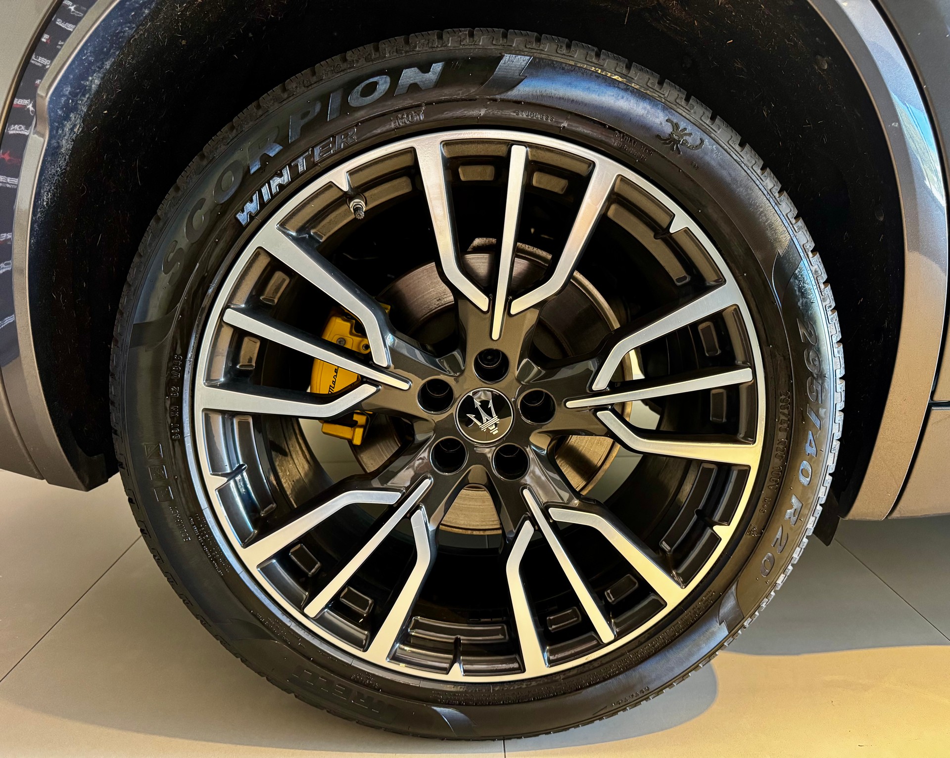 MASERATI Grecale 2.0 MHEV Modena Hybrid Automatica-image-9