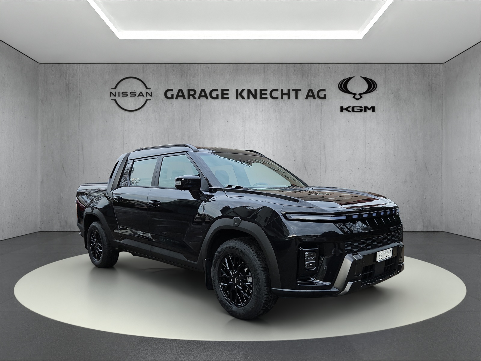 KGM-SsangYong Musso EV Blackline-showroom-element-1
