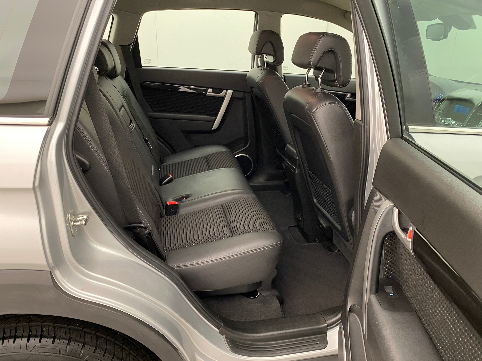 CHEVROLET Captiva 2.4 4x4-image-13