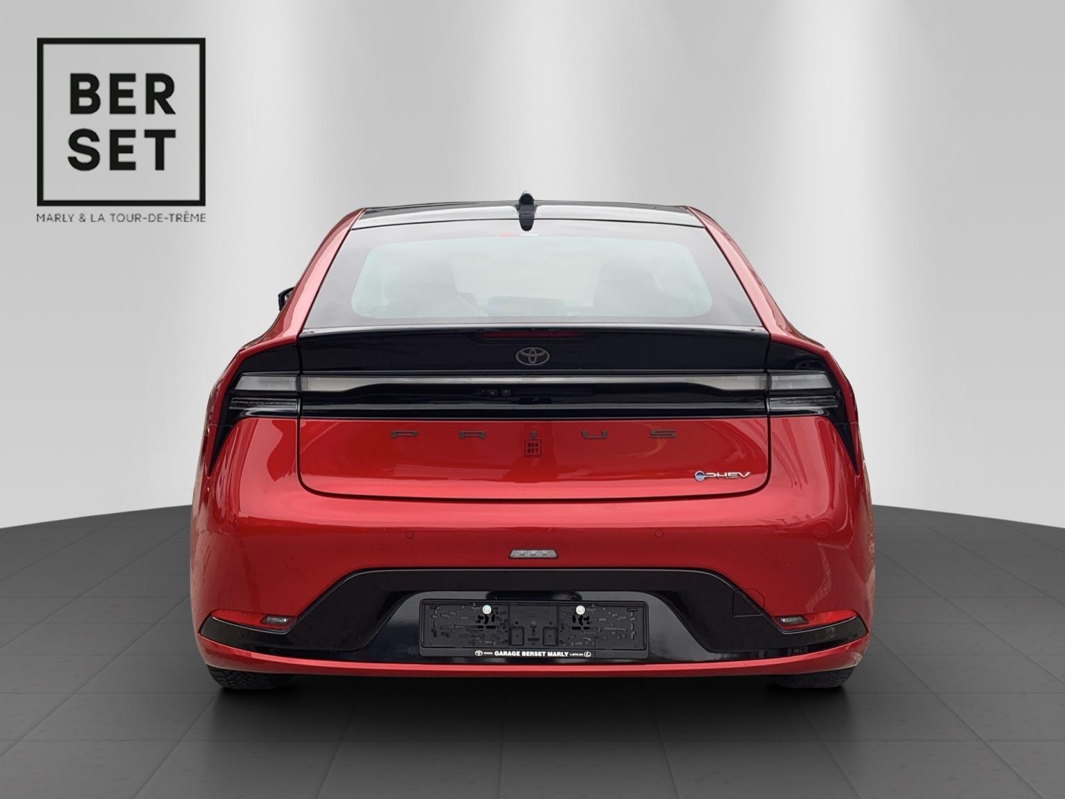 TOYOTA Prius 2.0 Plug-In-Hybrid Style-showroom-element-3