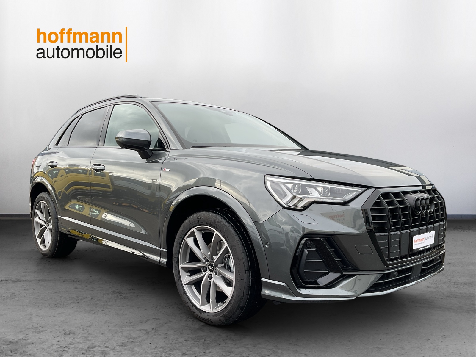 AUDI Q3 35 TFSI S line Attraction S-tronic-image-2