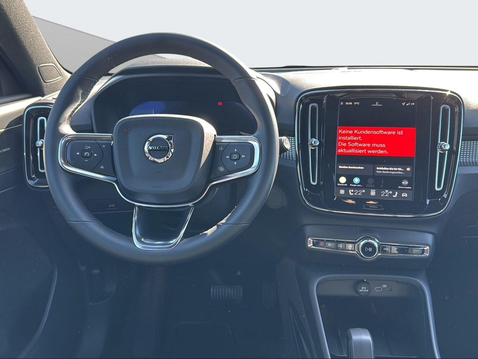 VOLVO EX40 Twin Ultra AWD-image-12