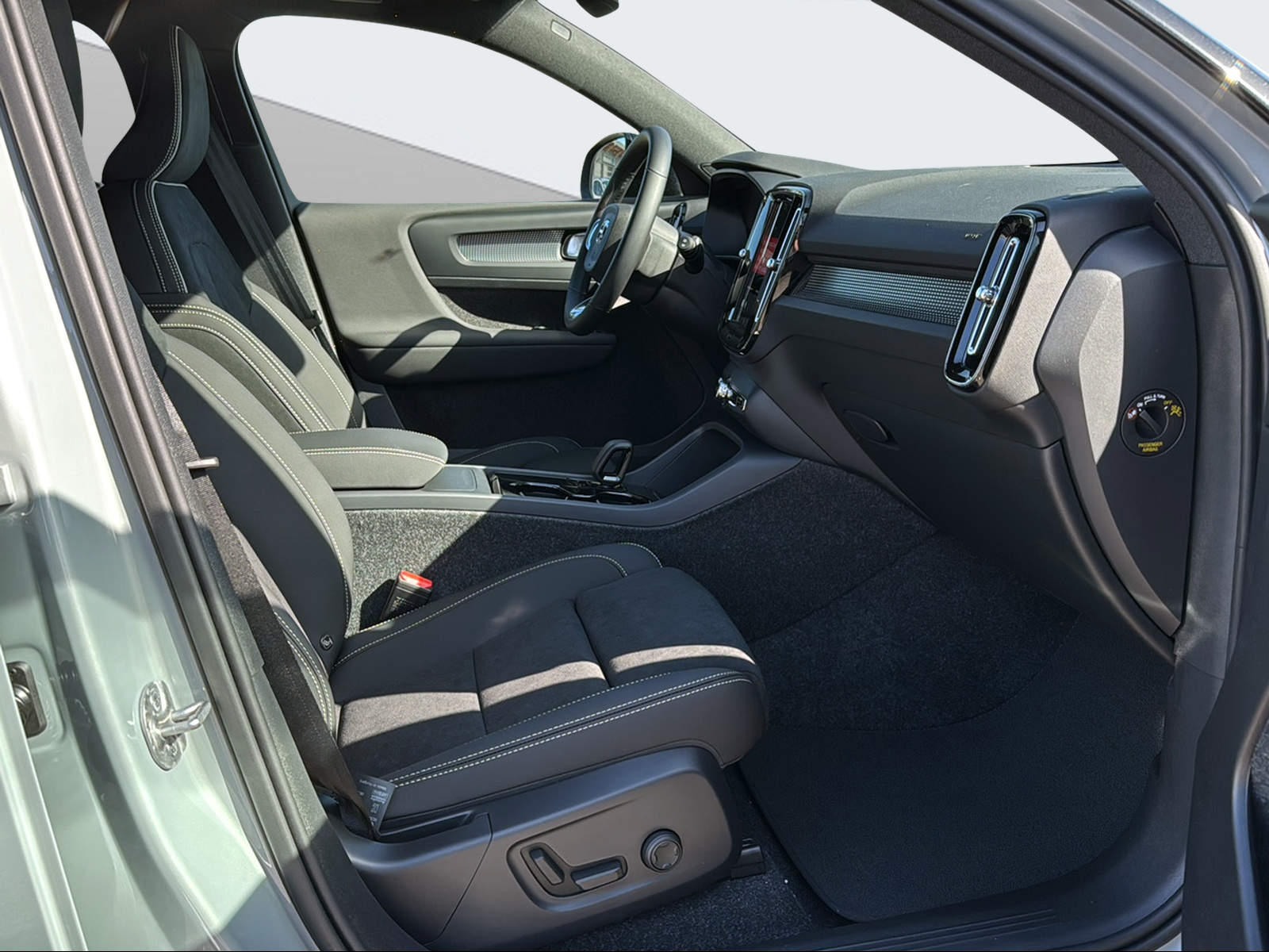VOLVO EX40 Twin Ultra AWD-image-14