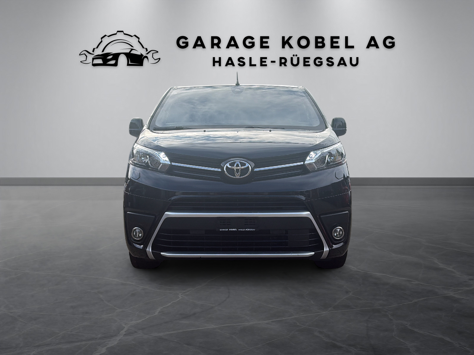 TOYOTA Proace Verso 2.0 D-4D Shuttle Long Automatic-showroom-element-1