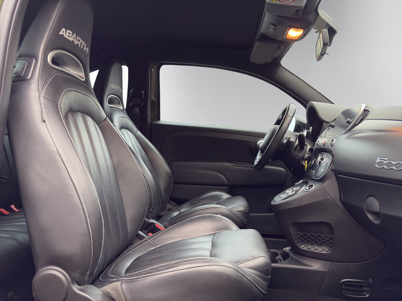 FIAT 595C 1.4 16V Turbo Abarth Turismo Dualogic-image-11