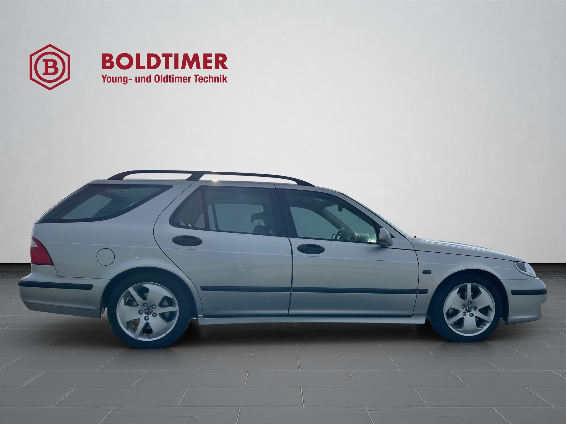SAAB 9-5 2.3T Aero-image-6
