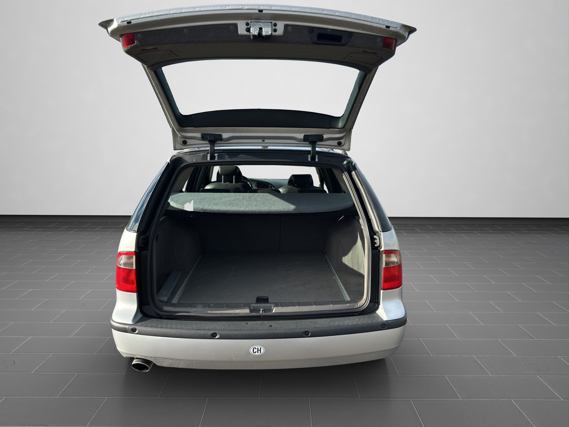 SAAB 9-5 2.3T Aero-image-14